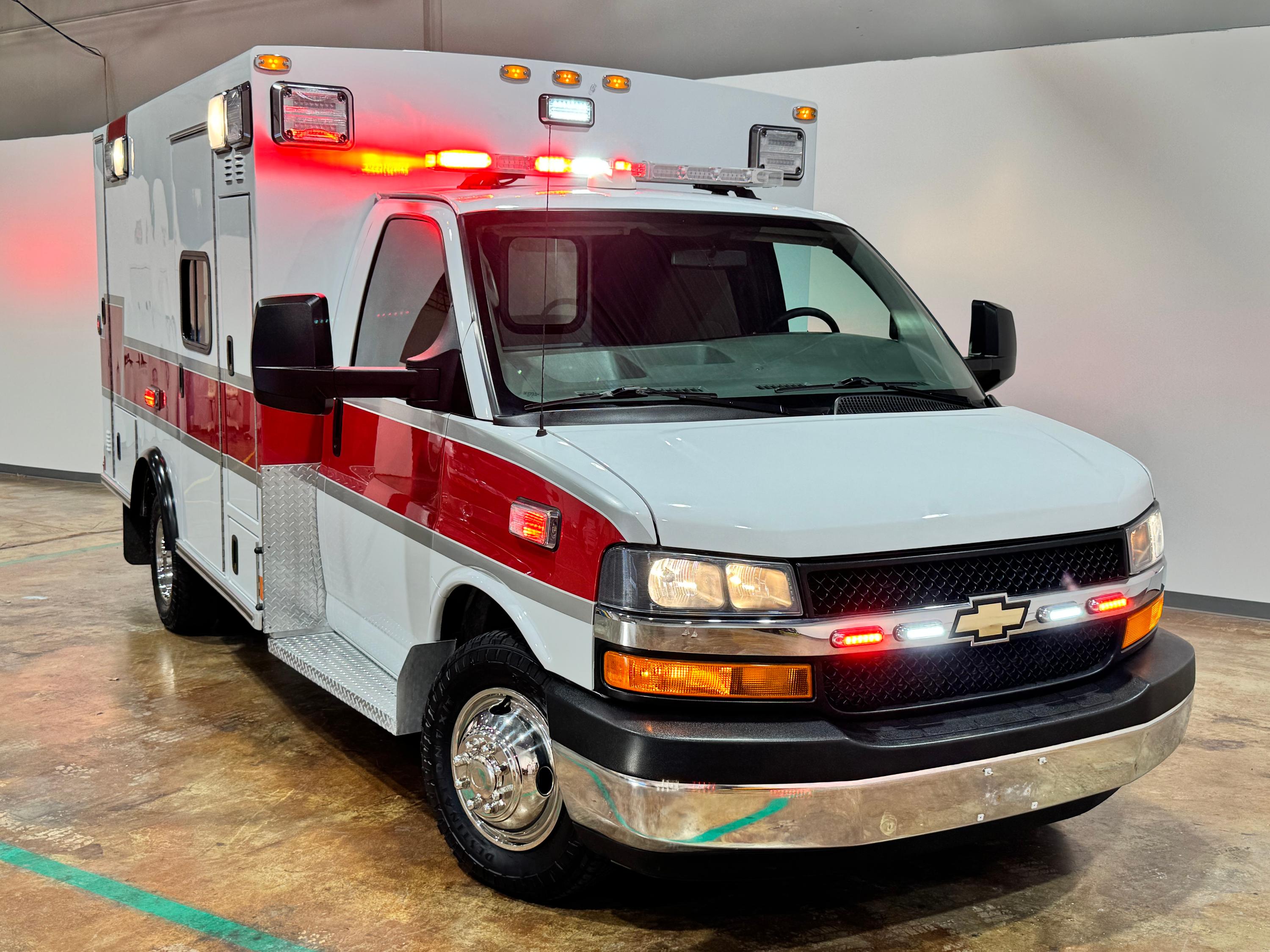 2015 Braun Chevrolet Type III Ambulance - image 1