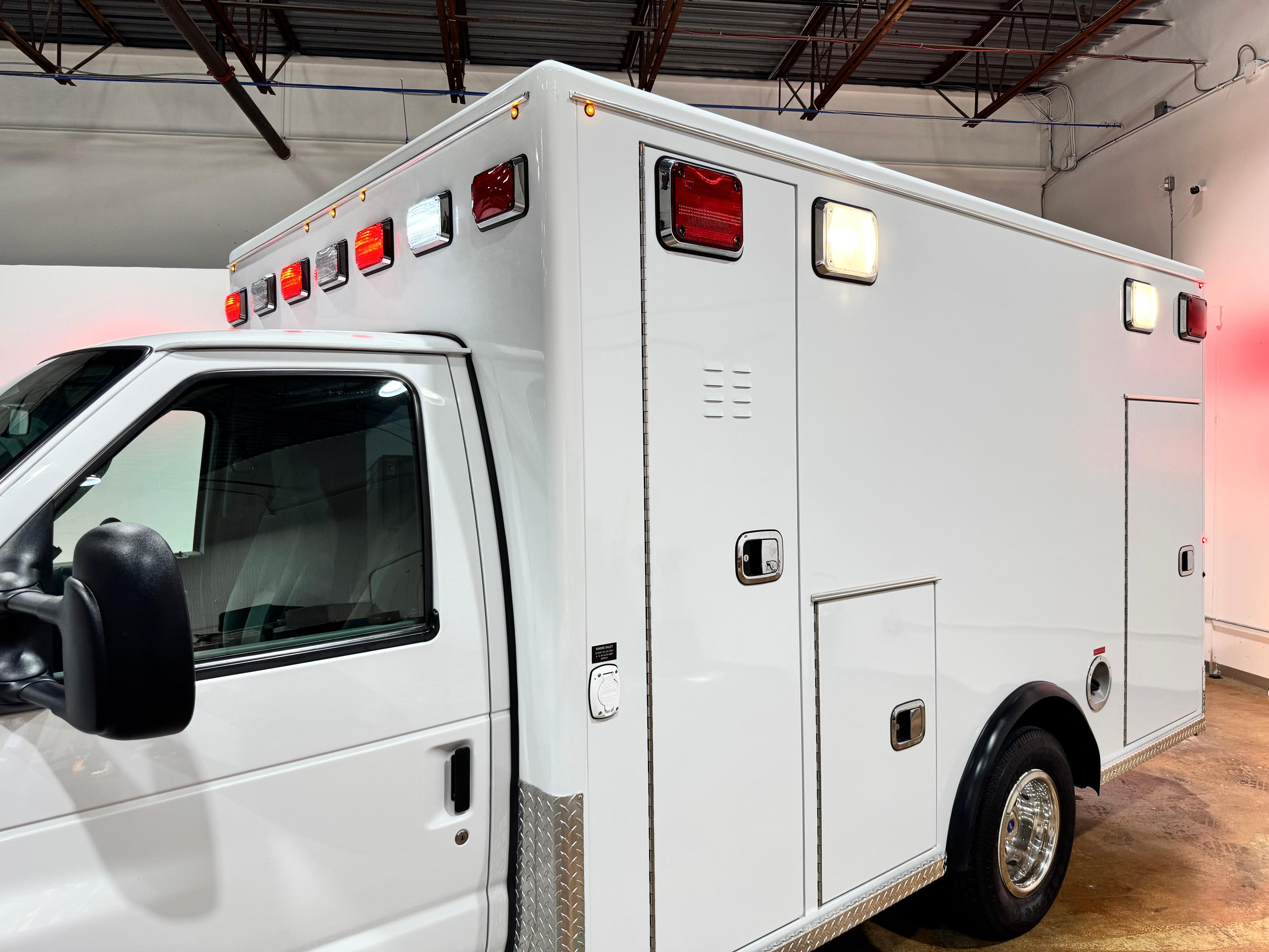 2017 Road Rescue Ford Type III Ambulance - image 41