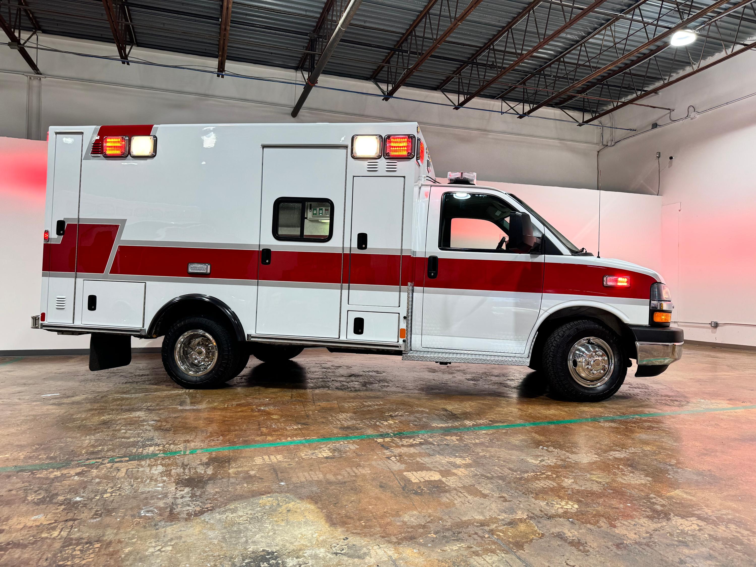 2015 Braun Chevrolet Type III Ambulance - image 74