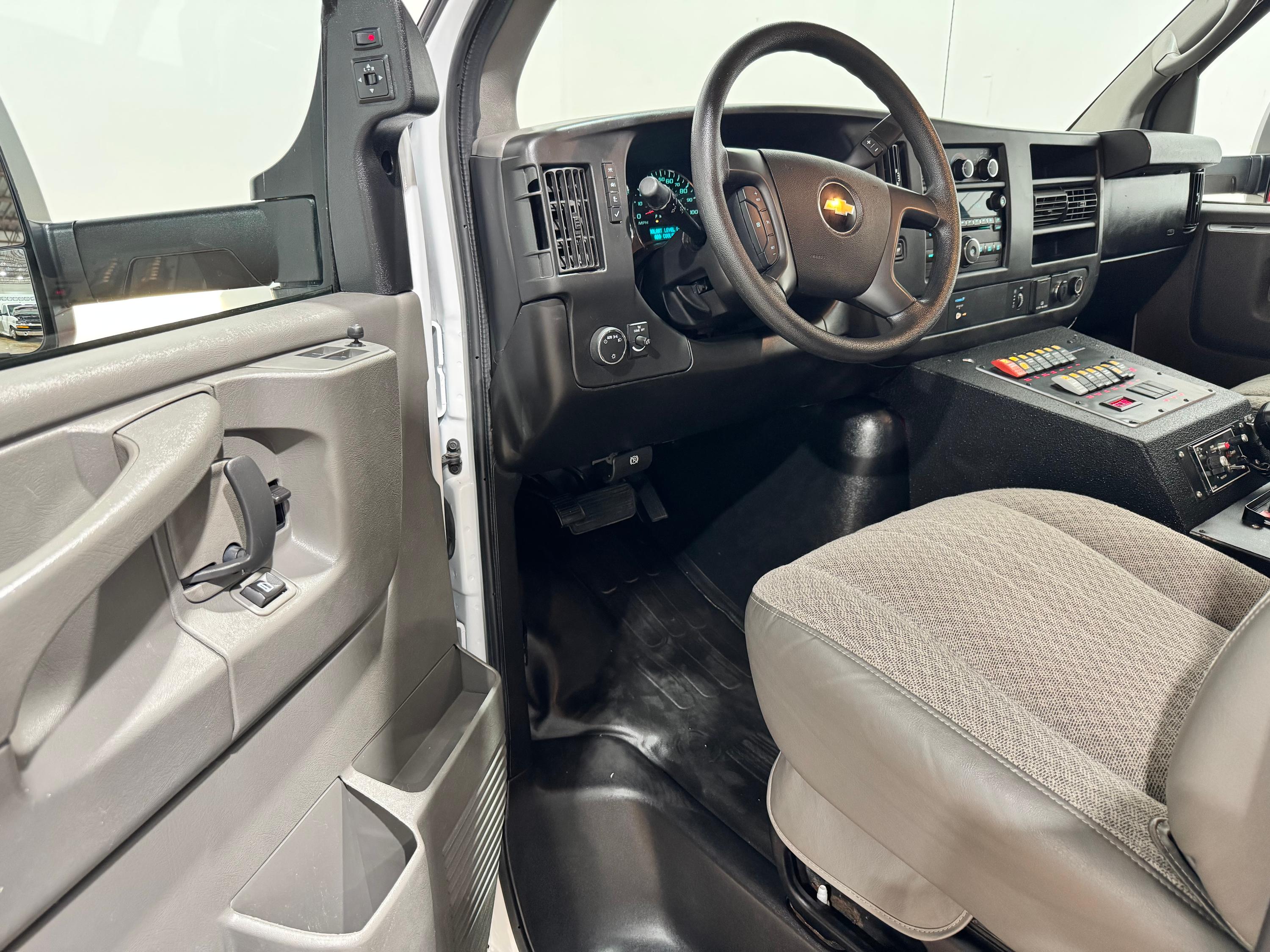 2015 Braun Chevrolet Type III Ambulance - image 33