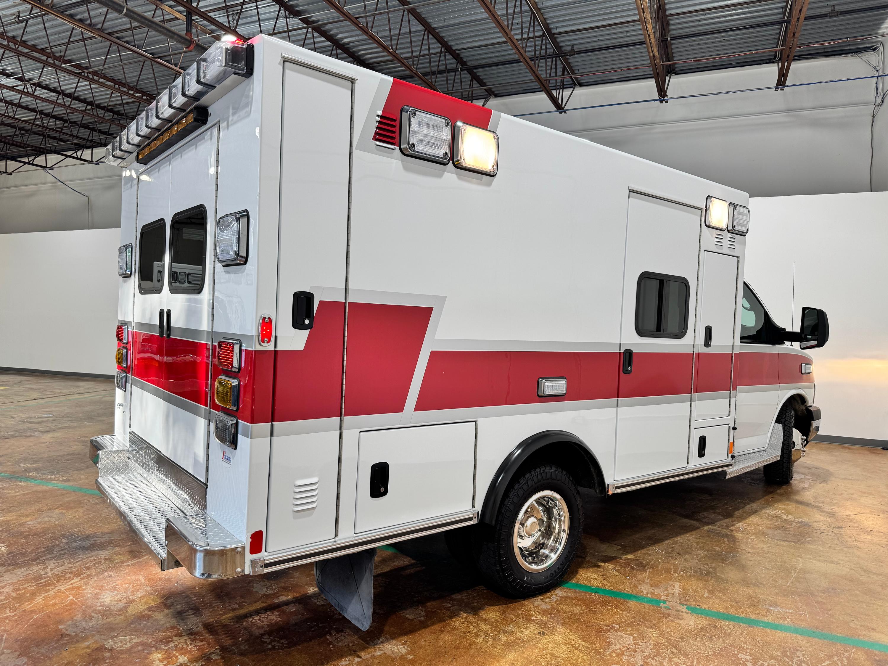 2015 Braun Chevrolet Type III Ambulance - image 14