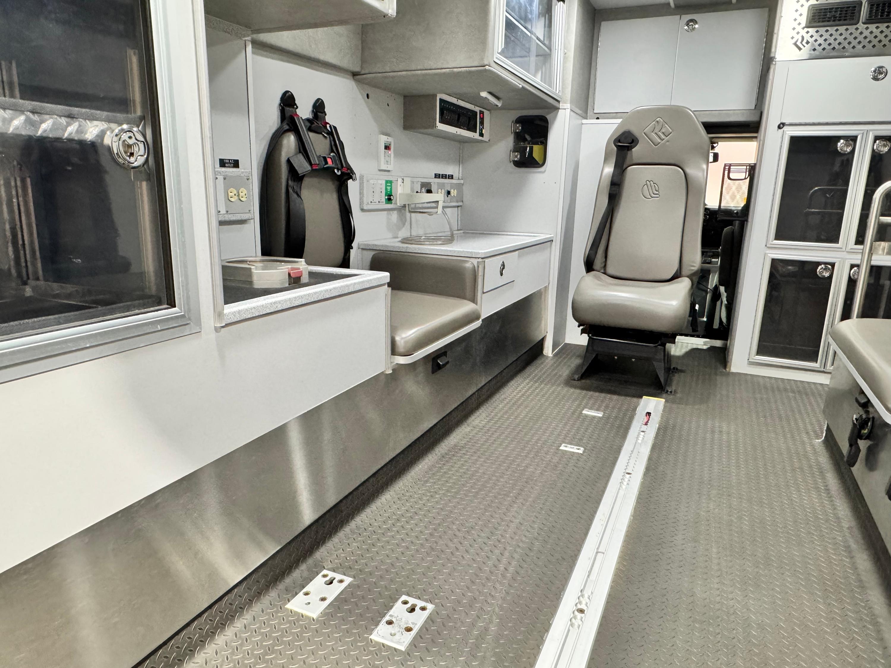 2017 Road Rescue Ford Type III Ambulance - image 14