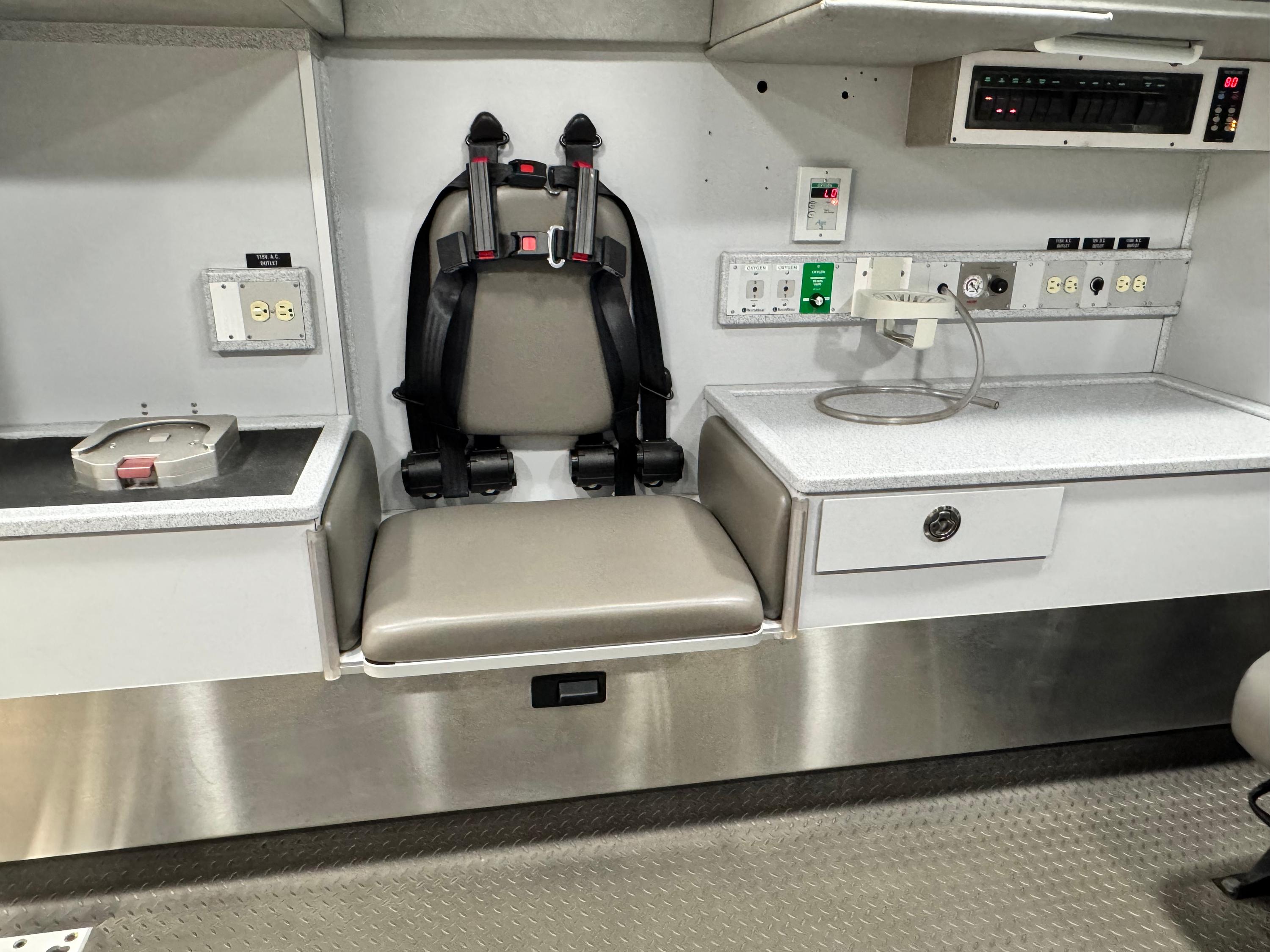 2017 Road Rescue Ford Type III Ambulance - image 24