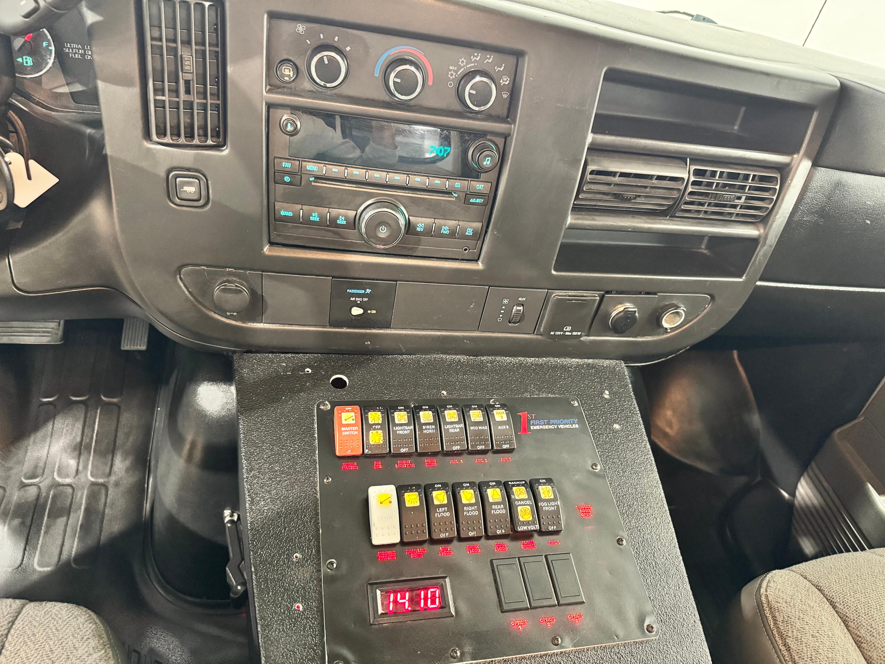 2015 Braun Chevrolet Type III Ambulance - image 39