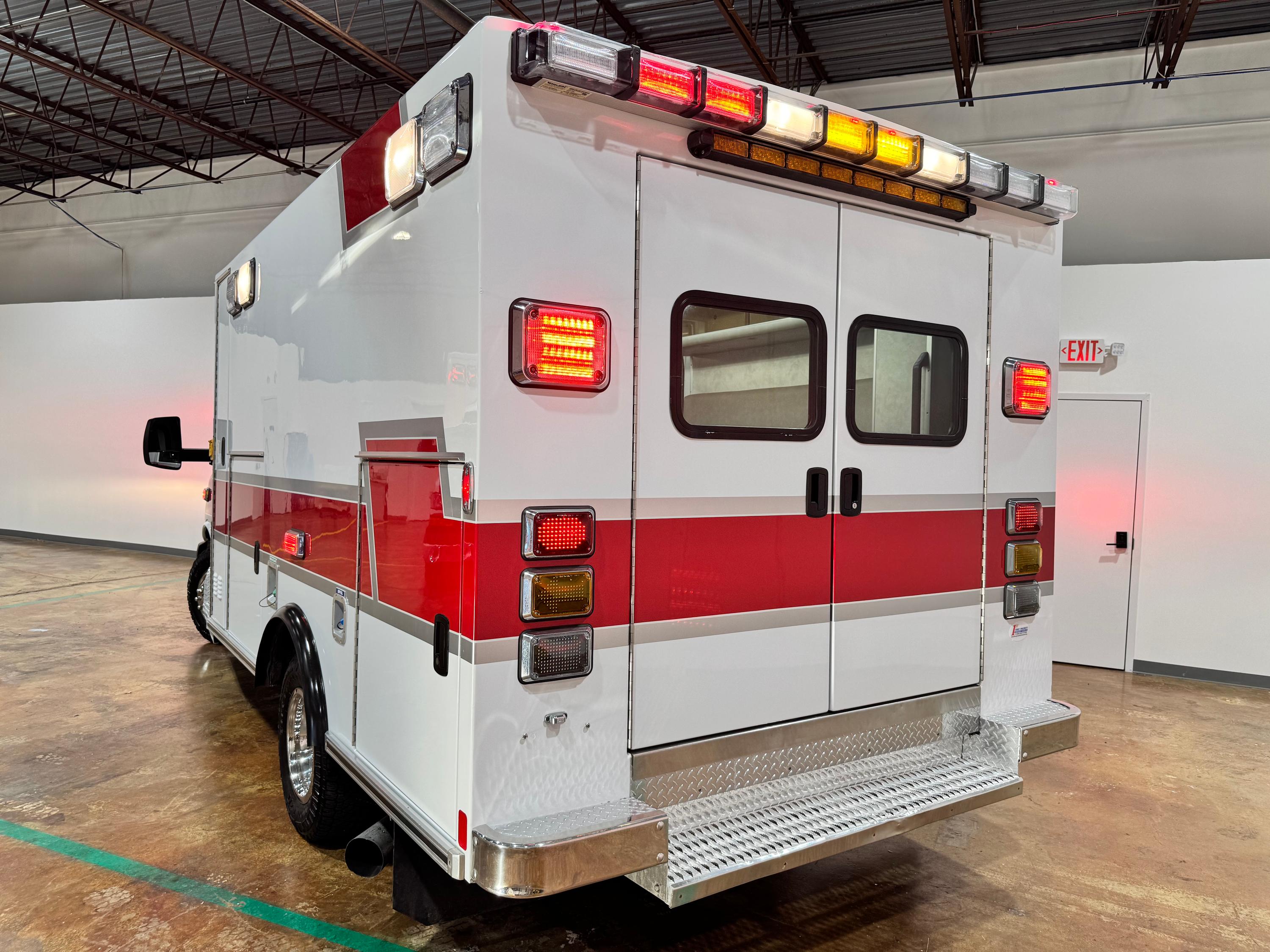 2015 Braun Chevrolet Type III Ambulance - image 12