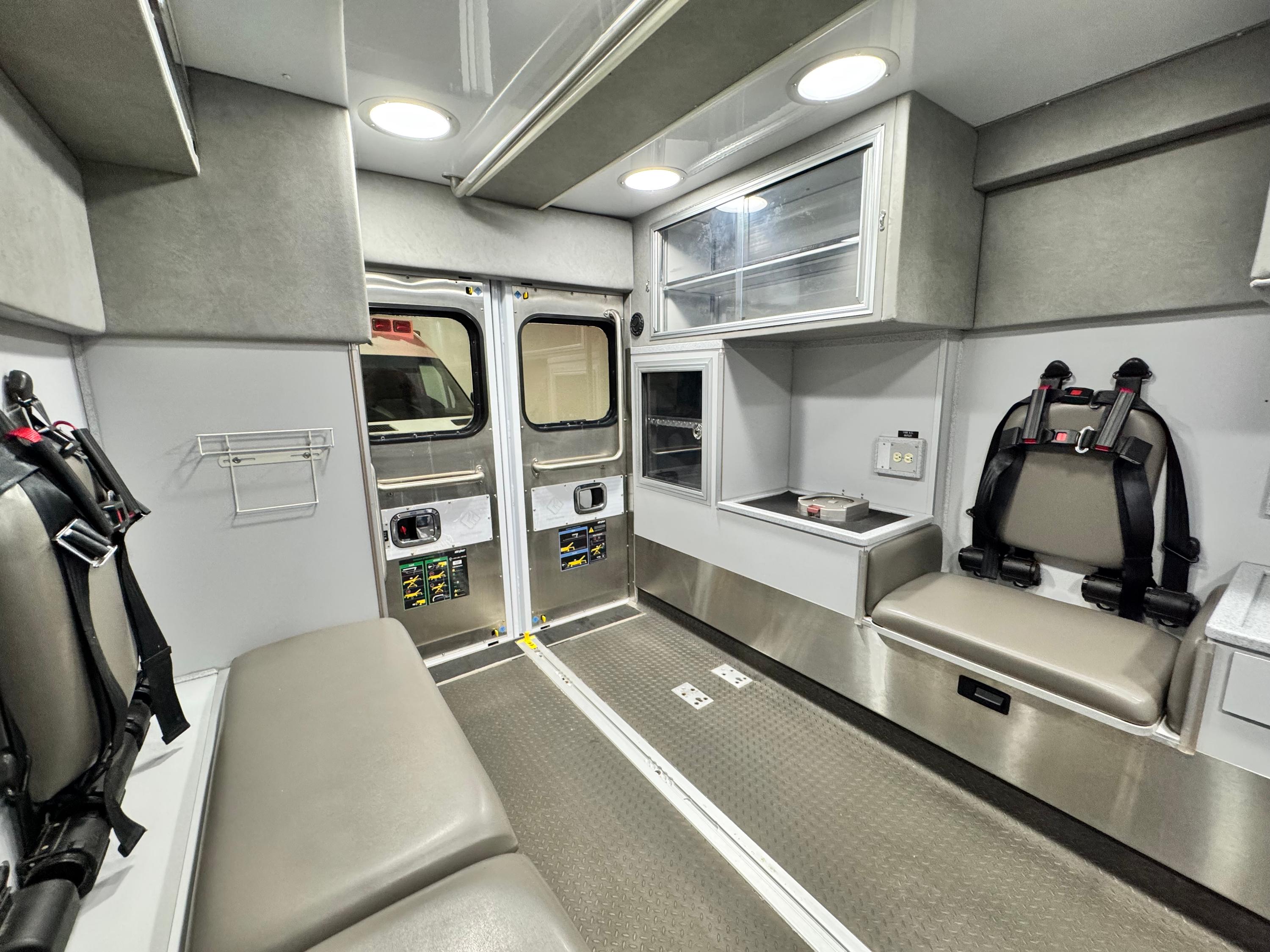 2017 Road Rescue Ford Type III Ambulance - image 36