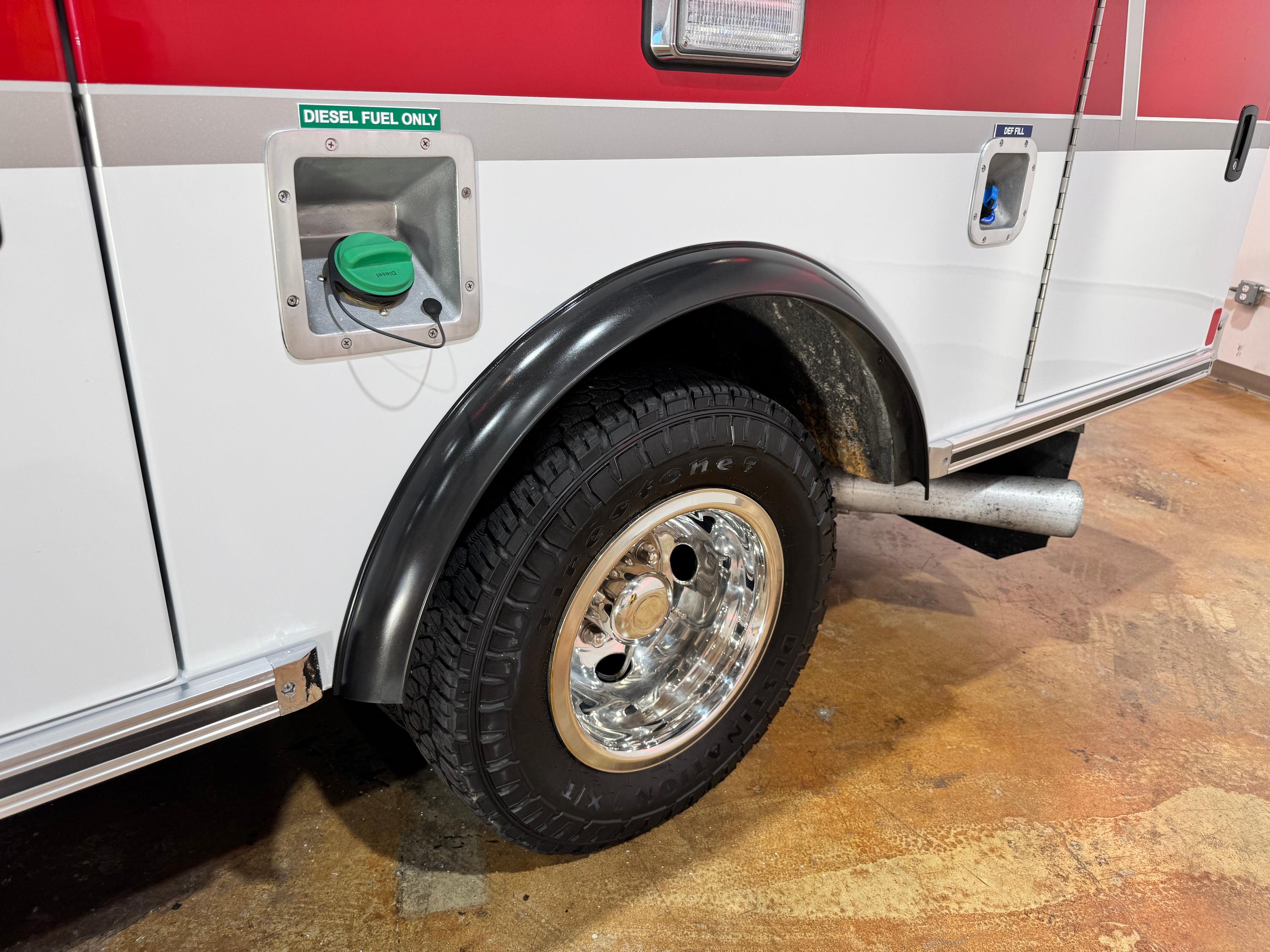 2015 Braun Chevrolet Type III Ambulance - image 9