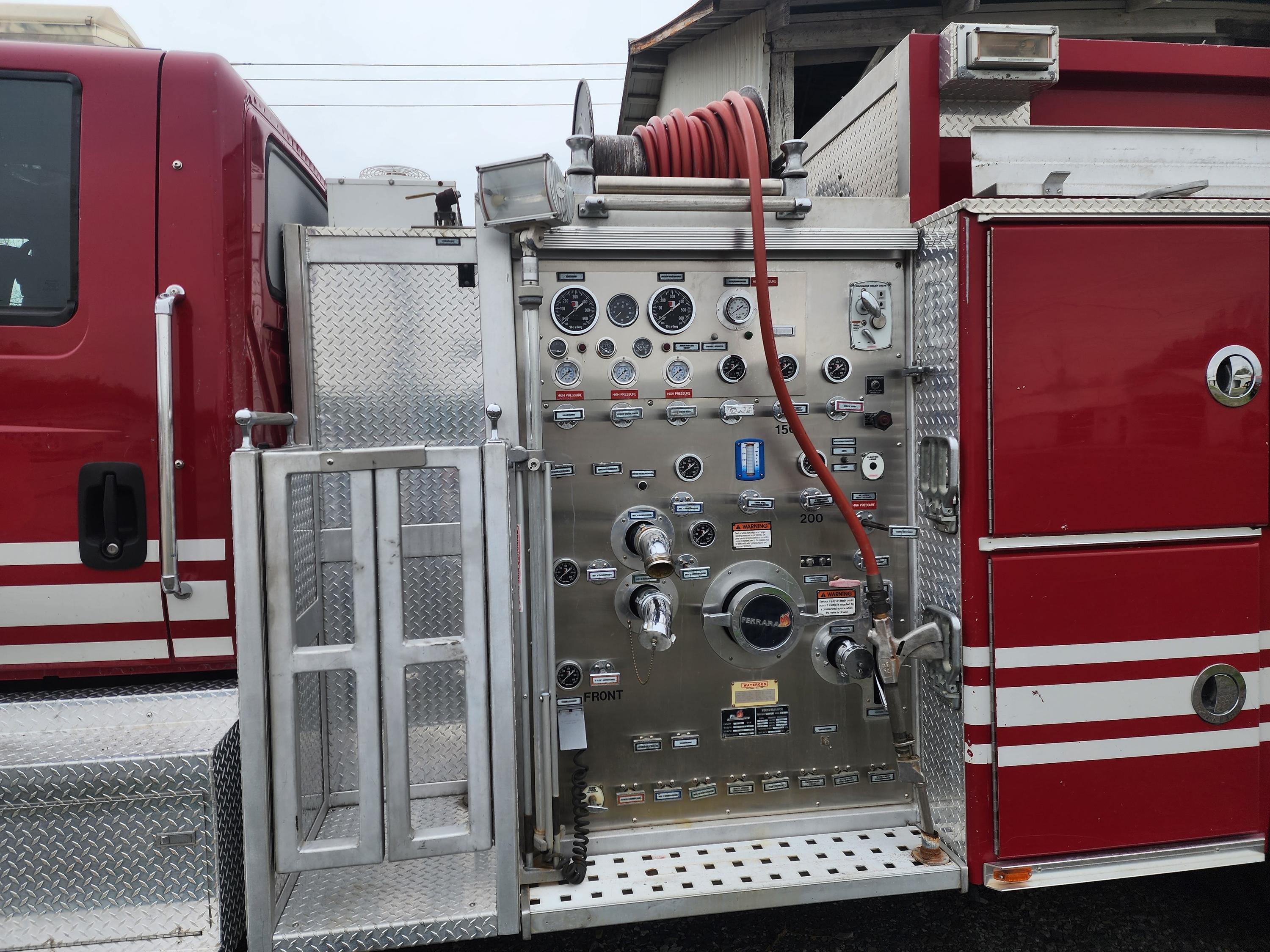 2007 International 7400 4x4 Pumper - image 23