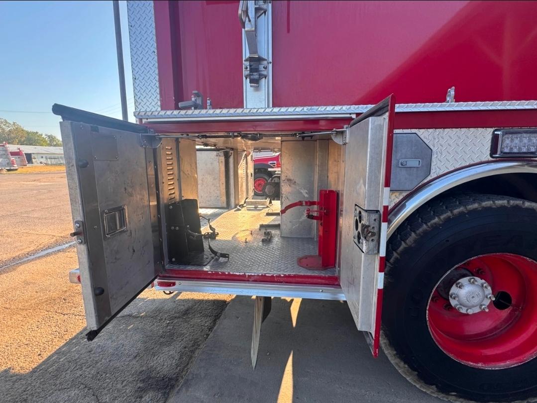 2007 International 7400 4x4 Pumper - image 20