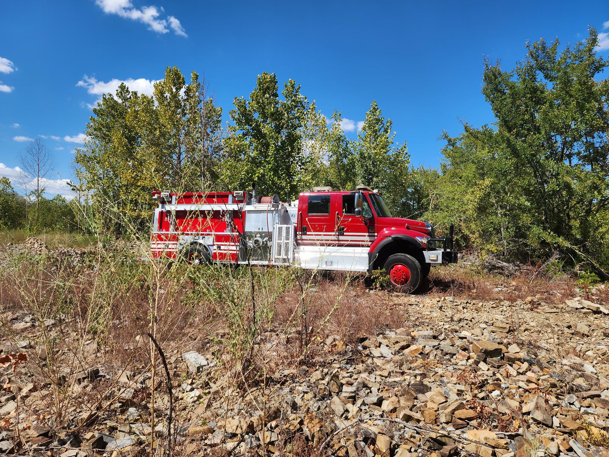 2007 International 7400 4x4 Pumper - image 5