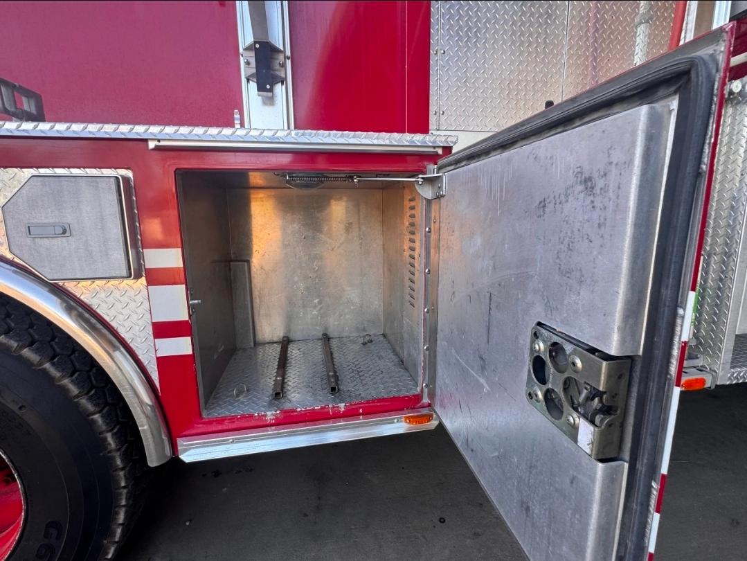 2007 International 7400 4x4 Pumper - image 21