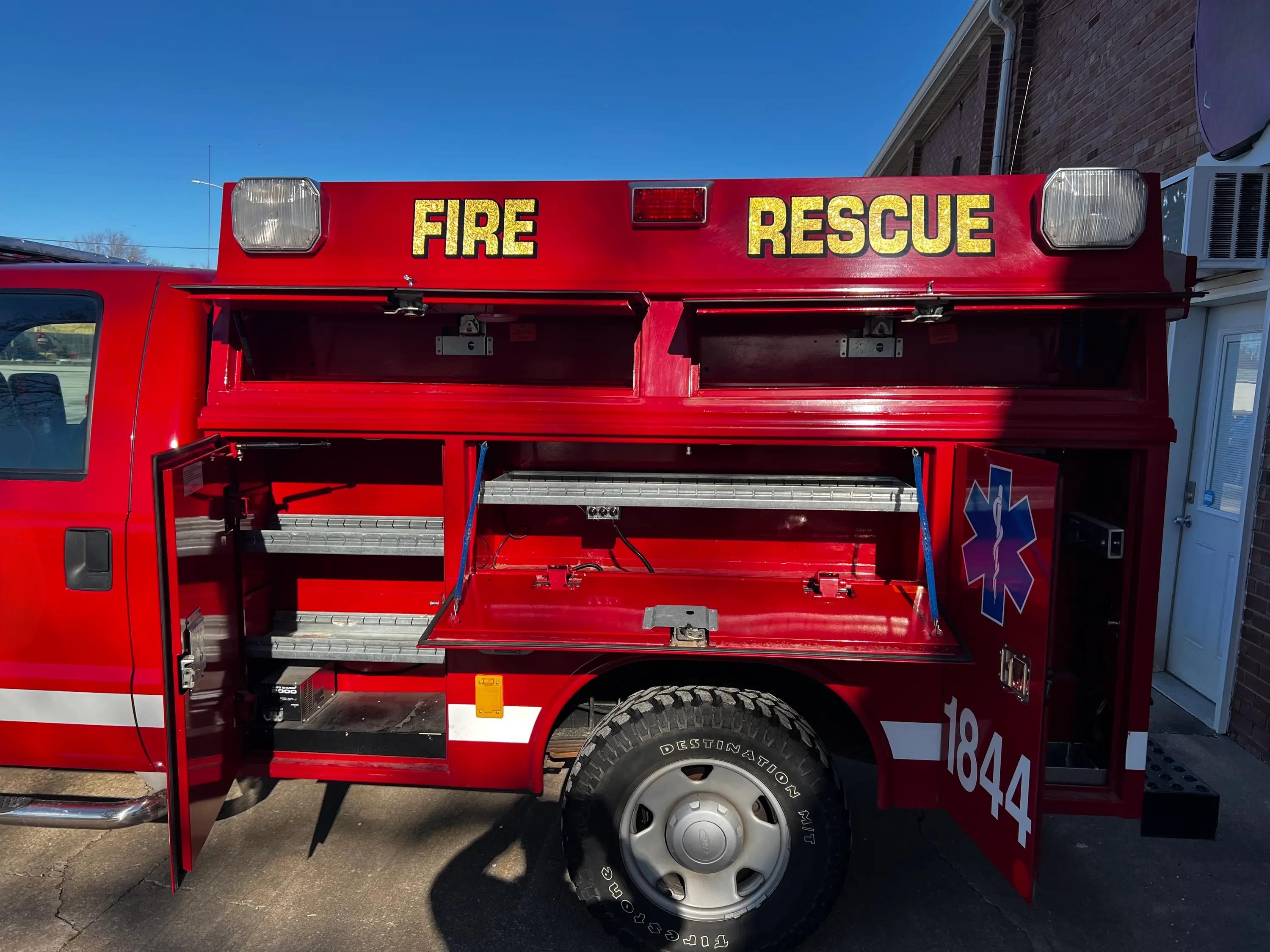 2008 Ford Light Rescue - image 11