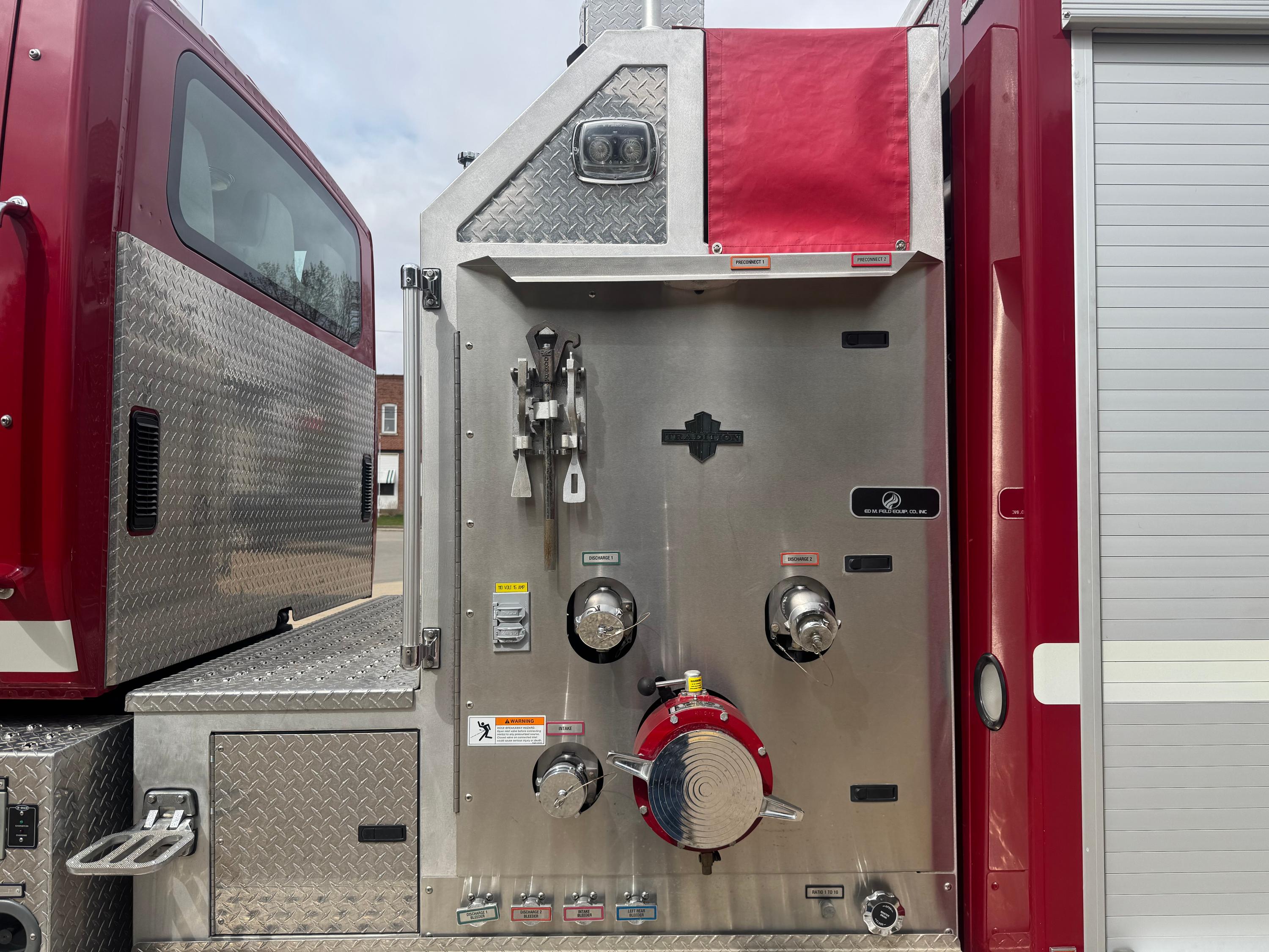 2007 E-One/International Engine - image 5