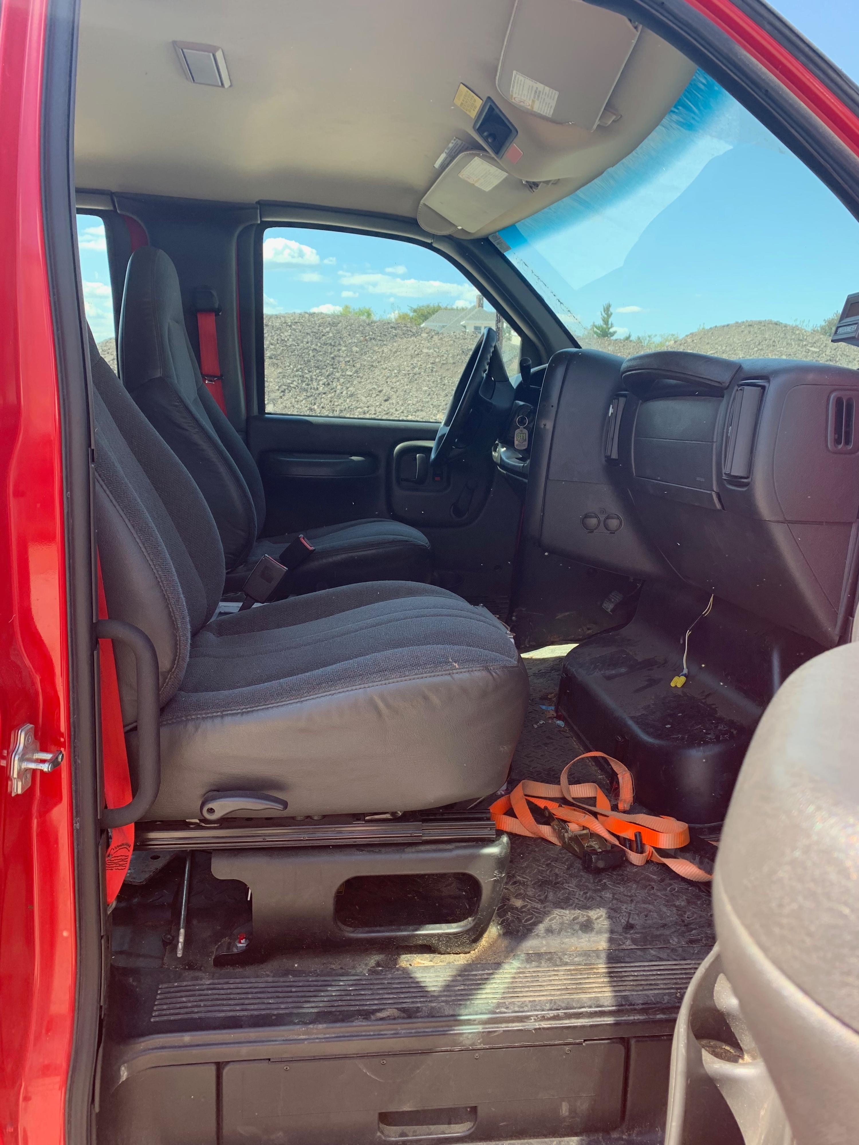 2007 GMC Light Rescue - image 6