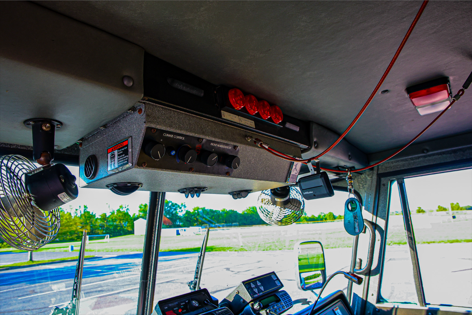 2005 Sutphen Monarch Pumper 2000/1000 - image 31