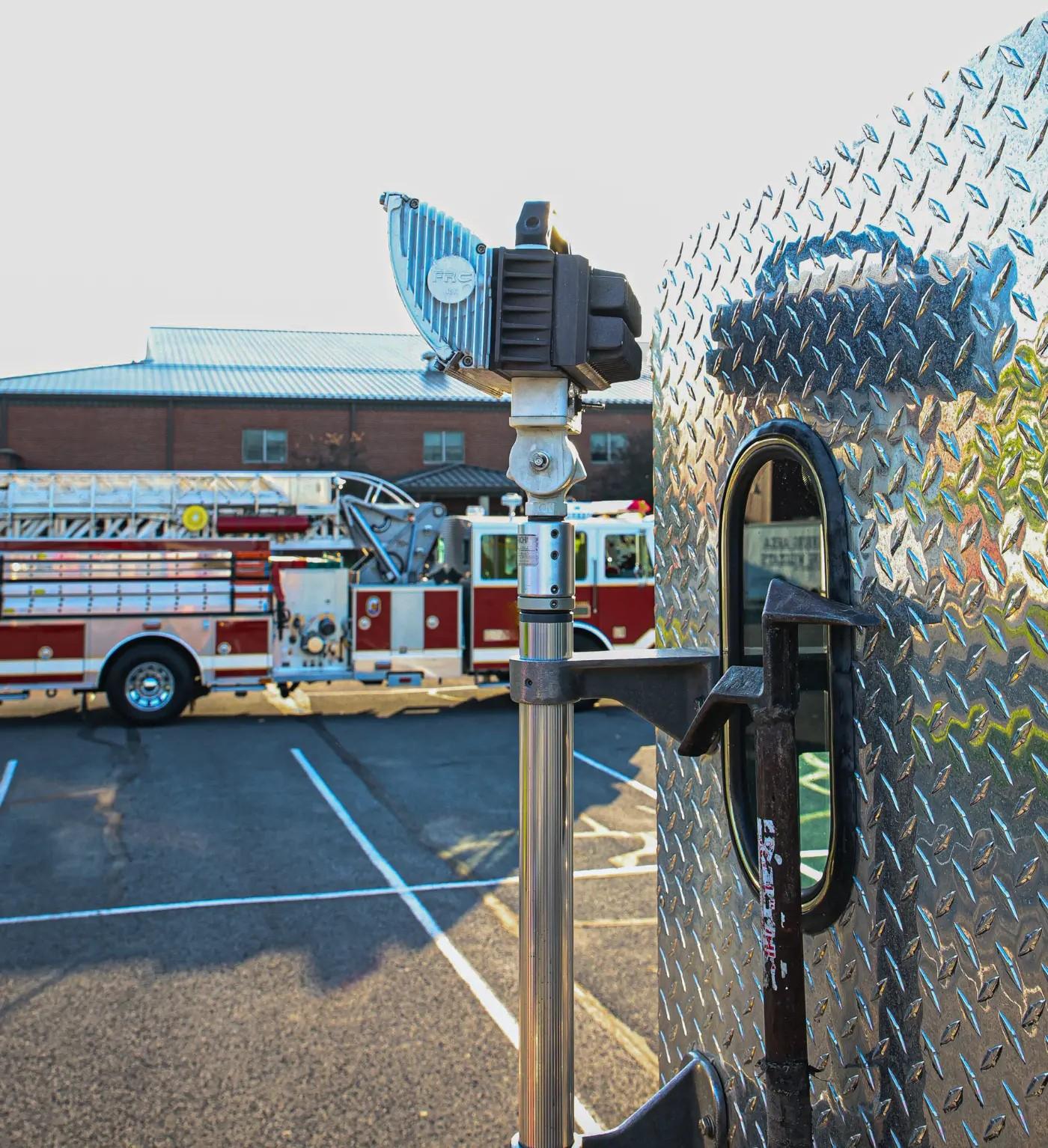 2005 Sutphen Monarch Pumper 2000/1000 - image 25