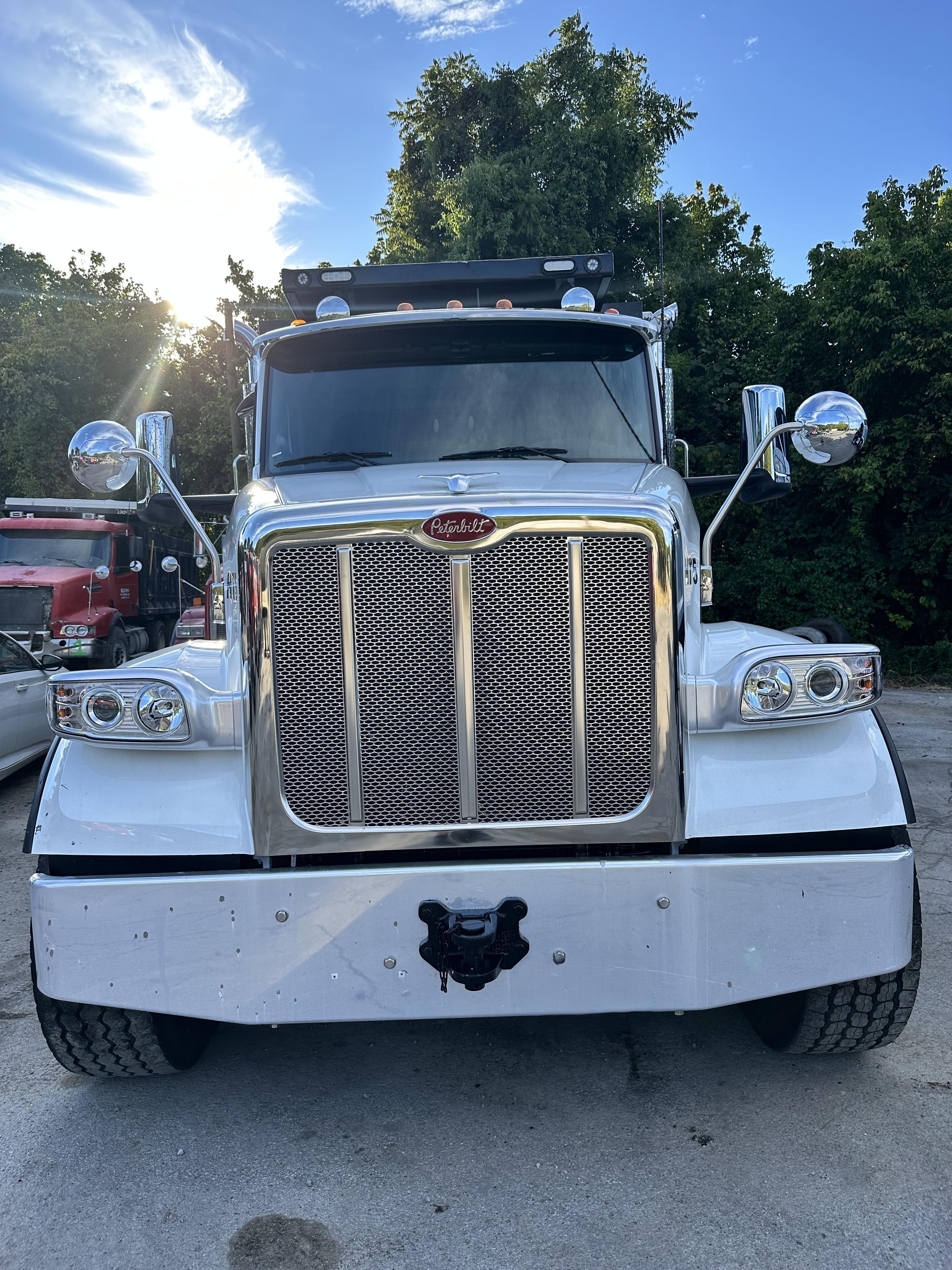 2025 Peterbilt 567 Dump Truck - image 4