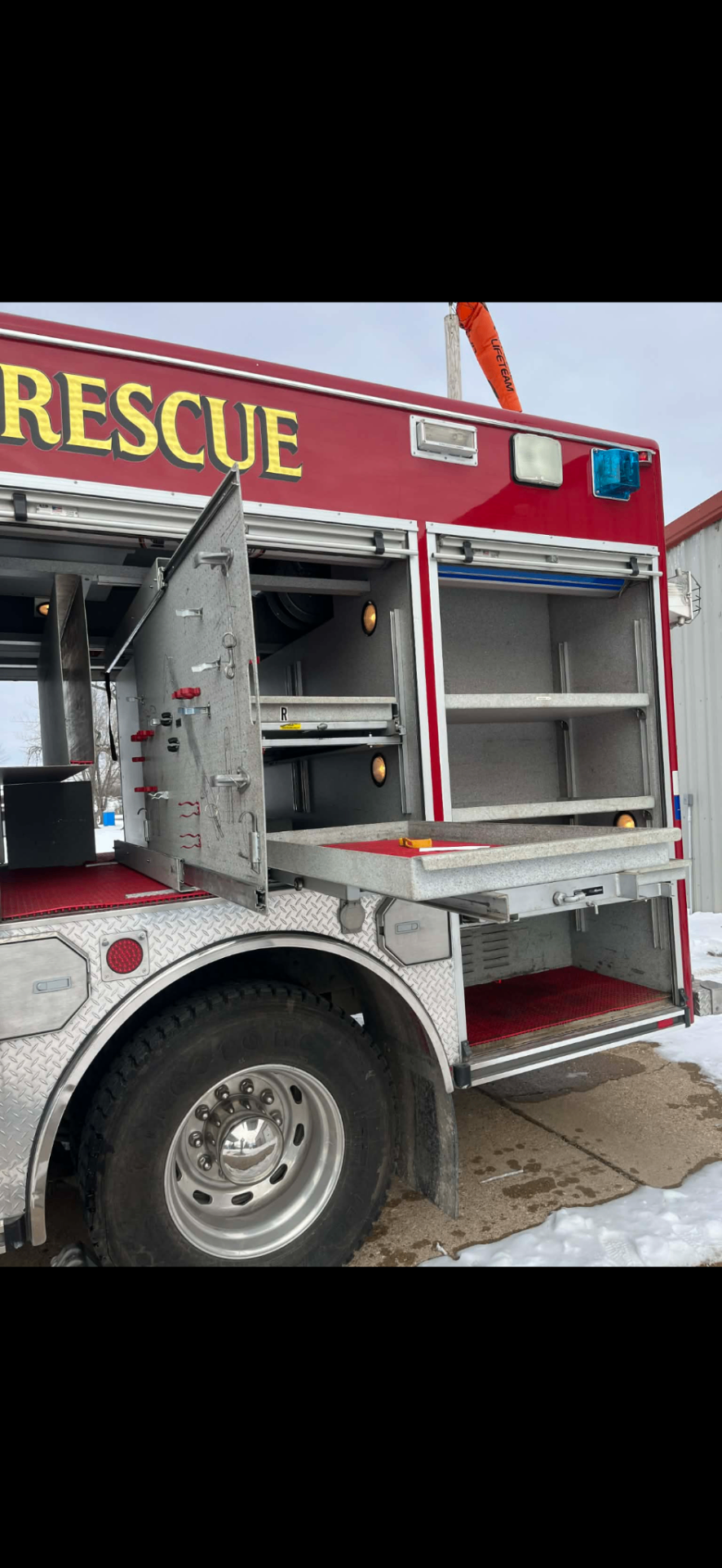 2001 Amertek Freightliner Heavy Rescue - image 9