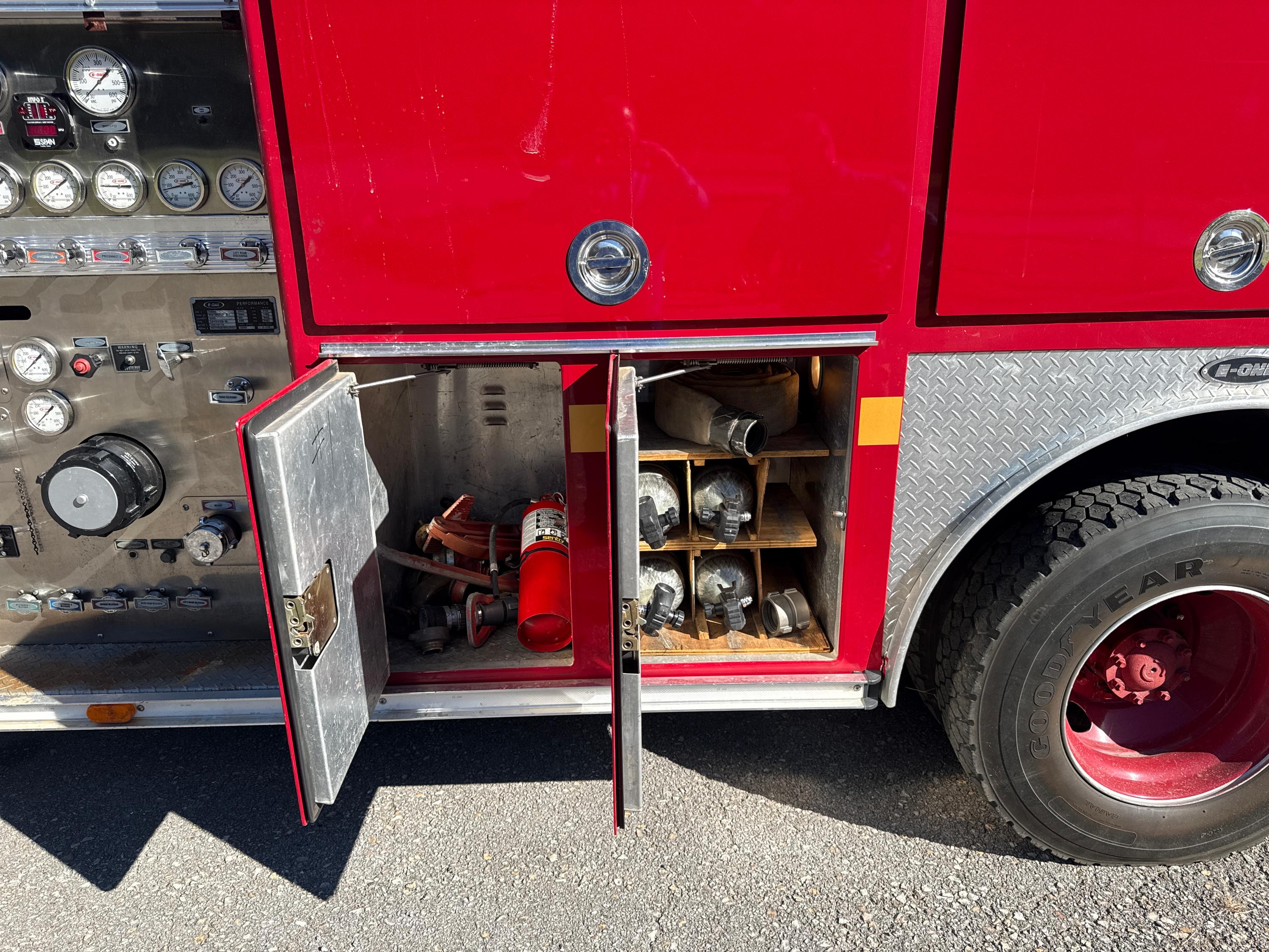 1994 E-One Ford Pumper - image 13