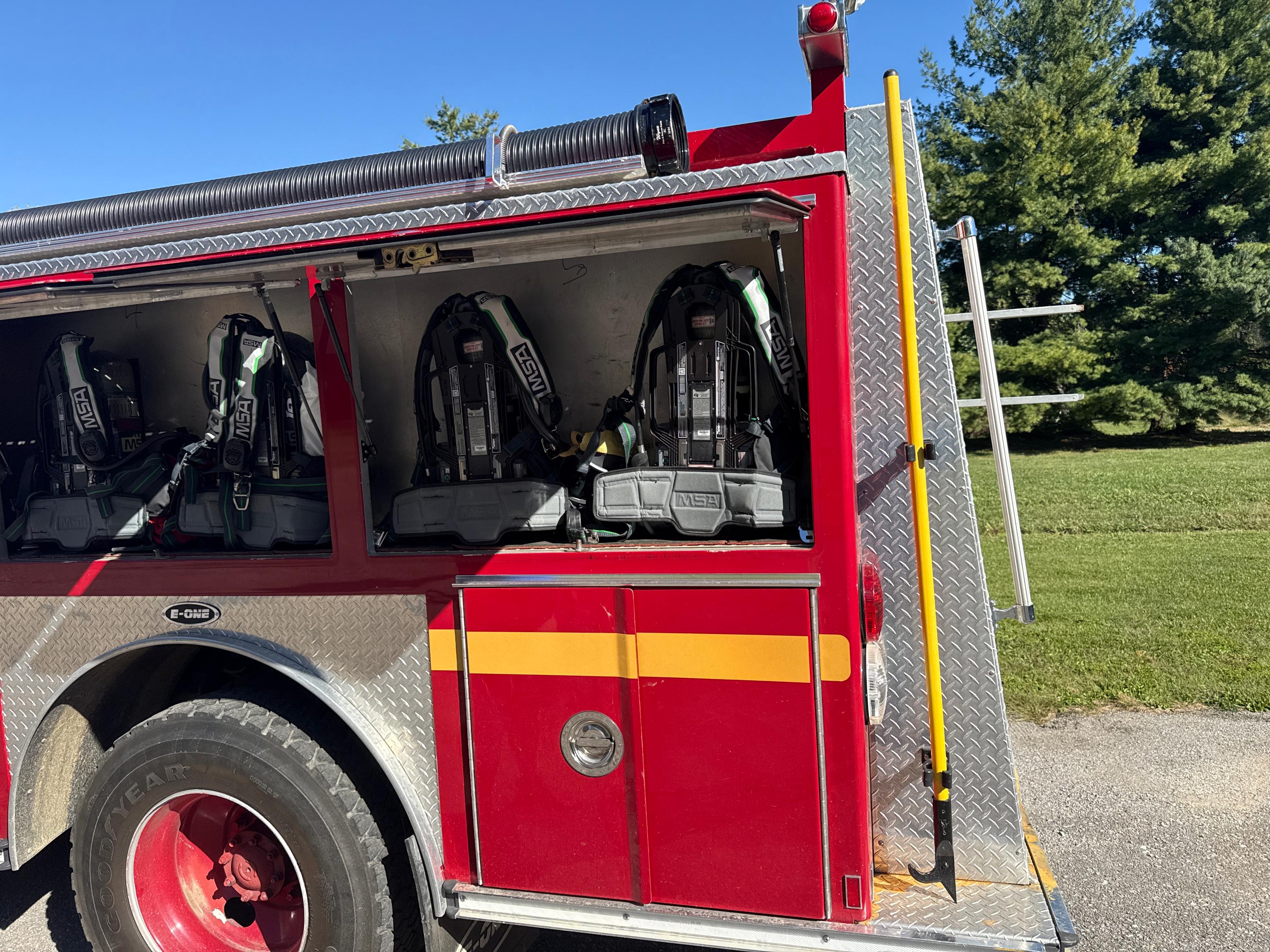 1994 E-One Ford Pumper - image 7