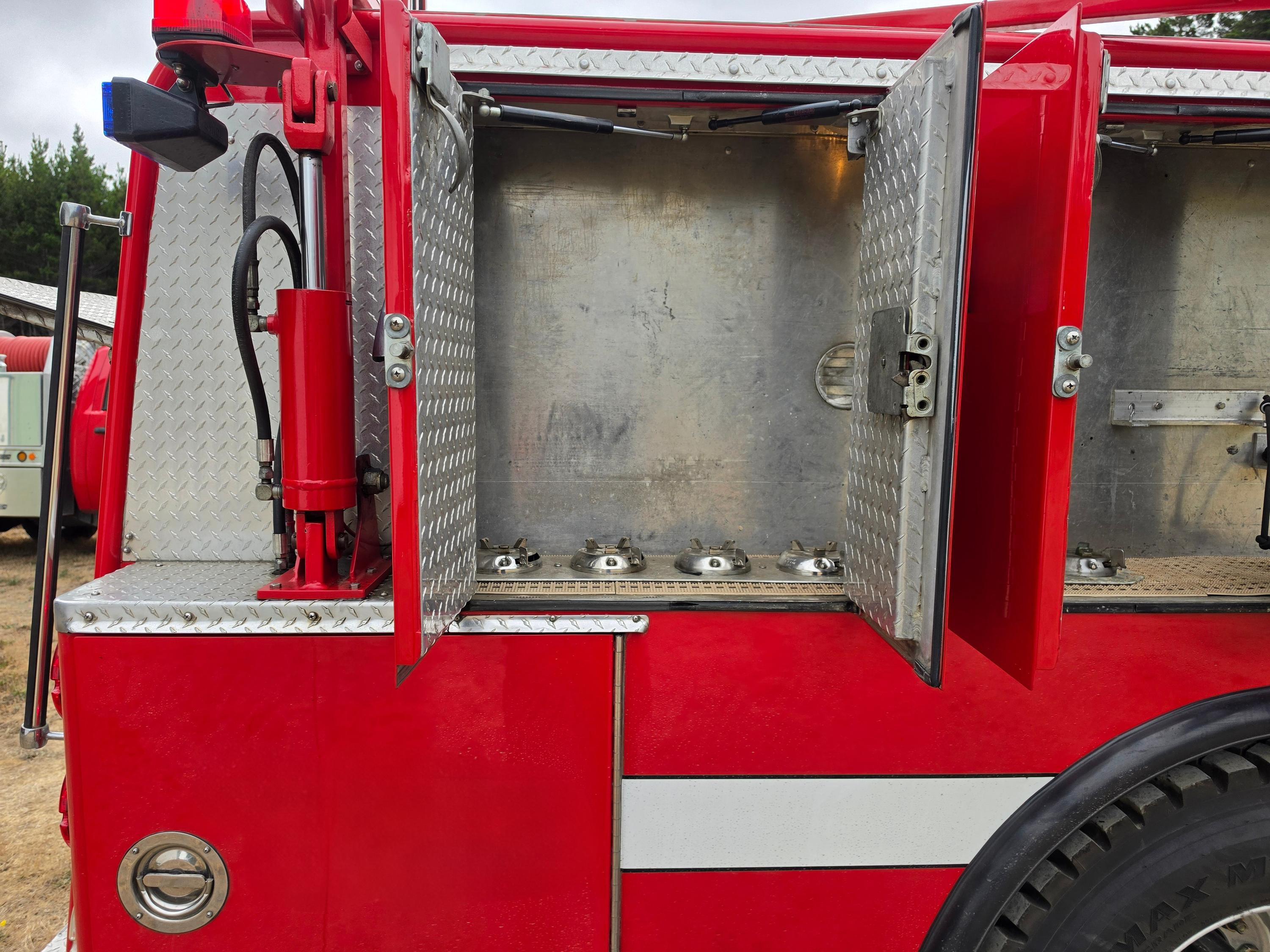 1989 Ford Pumper - image 21
