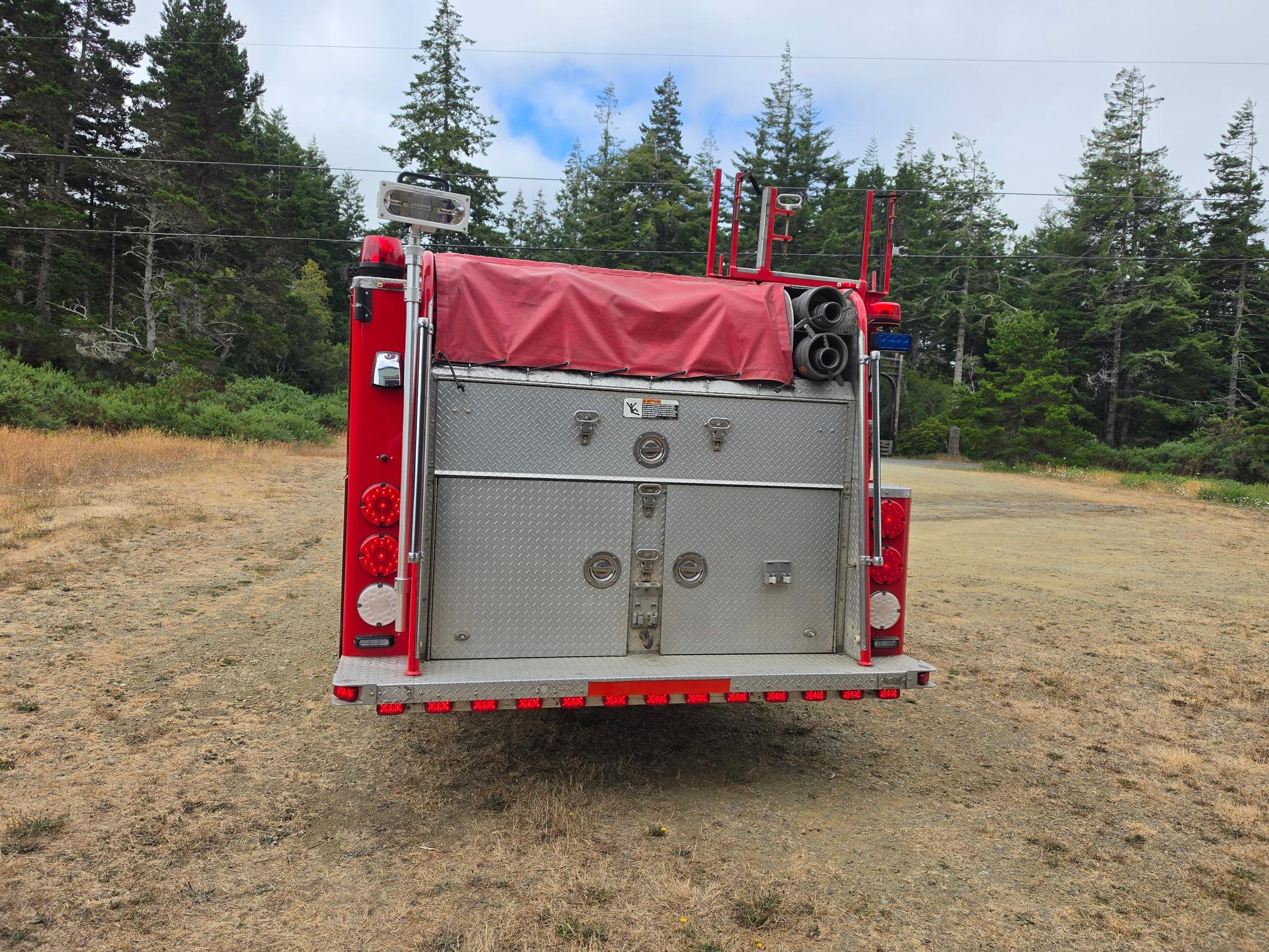 1989 Ford Pumper - image 4
