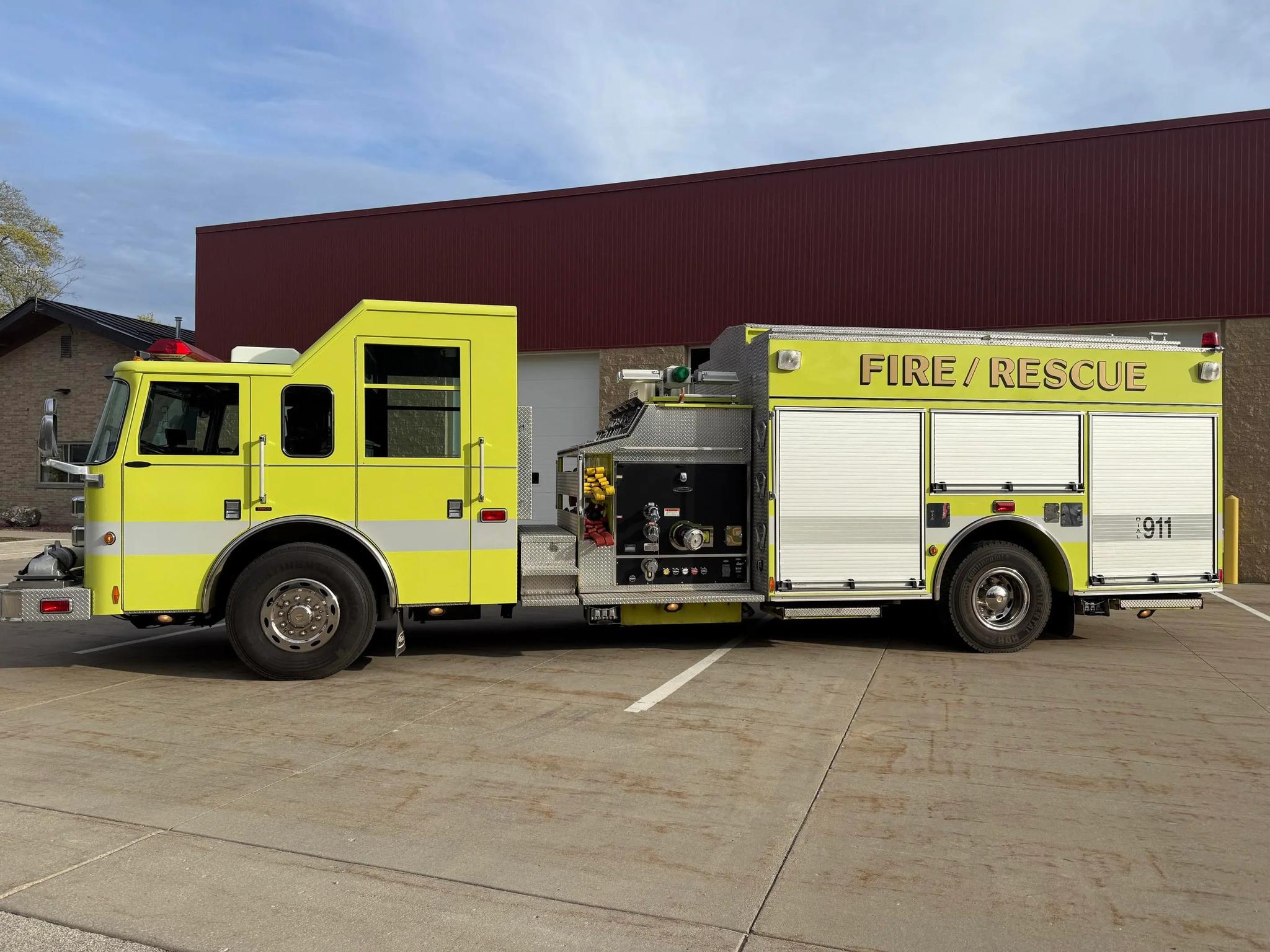 2006 Pierce Dash 2000 HDRP Pumper - image 2