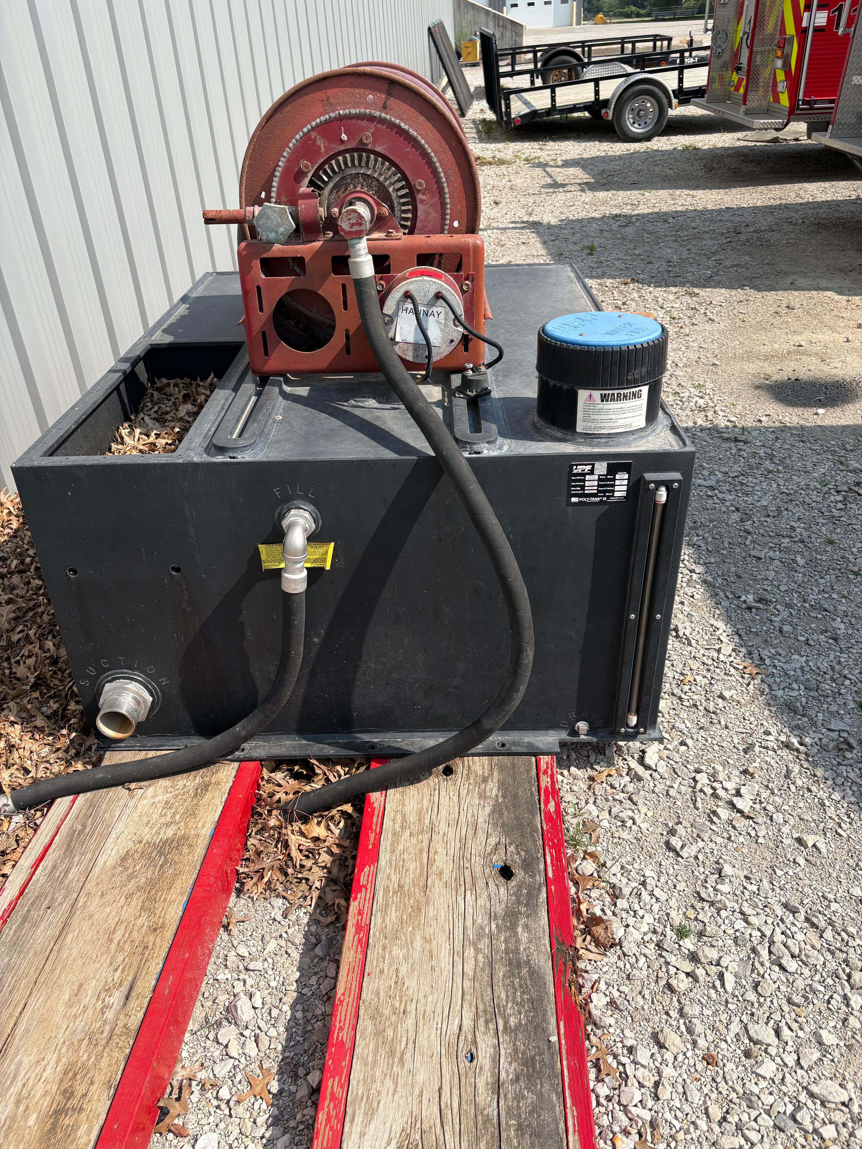 250 gallon Poly-tank w/ Reel - image 5