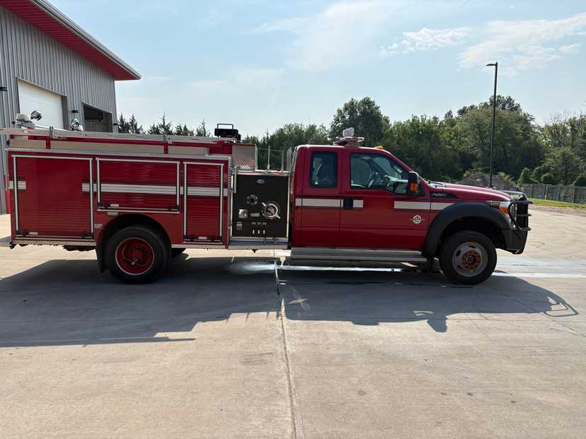 2011 Pierce Ford 4x4 Mini Pumper — photo 5