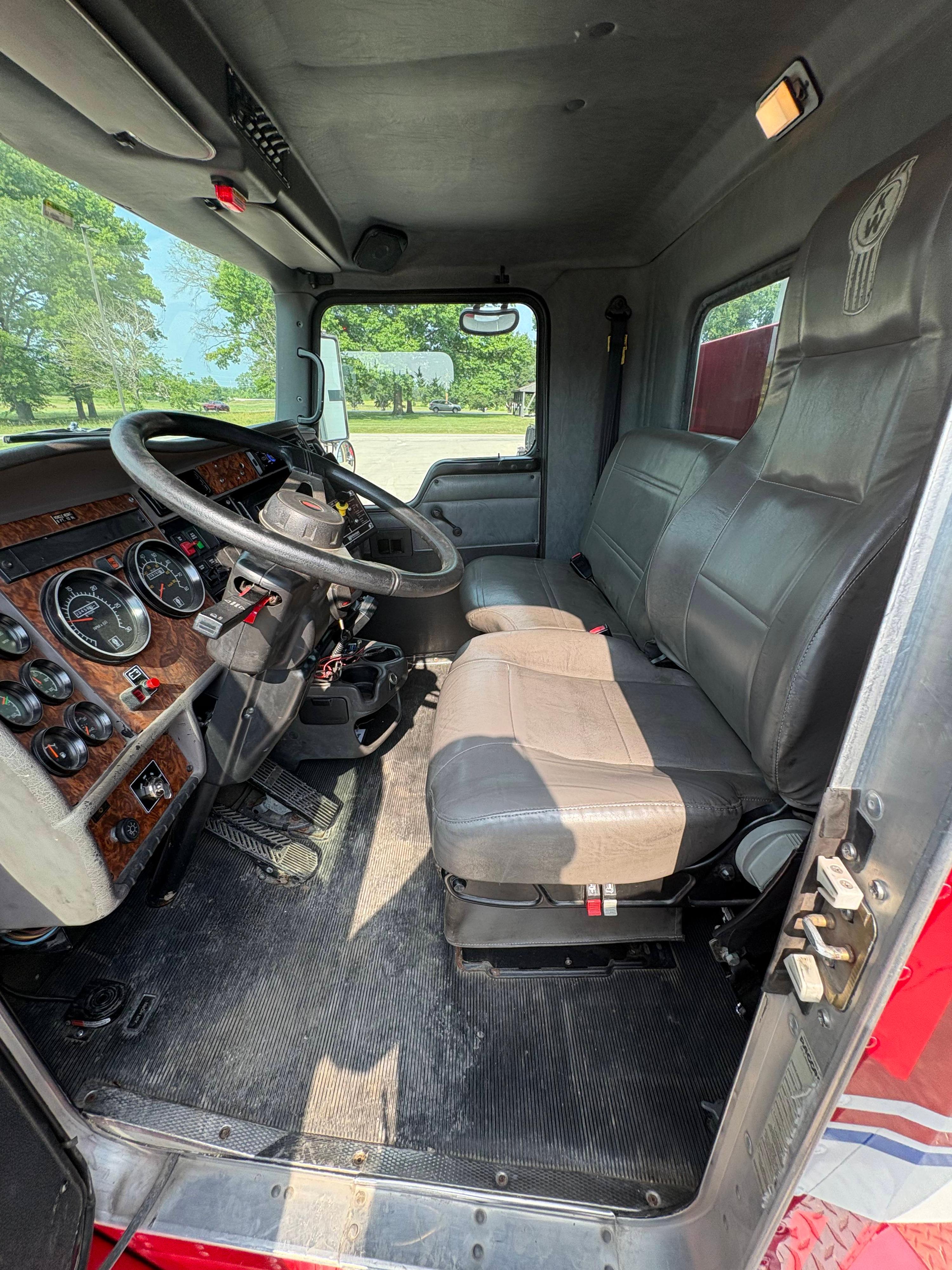 2001 Pierce Kenworth Pumper Tanker - image 32