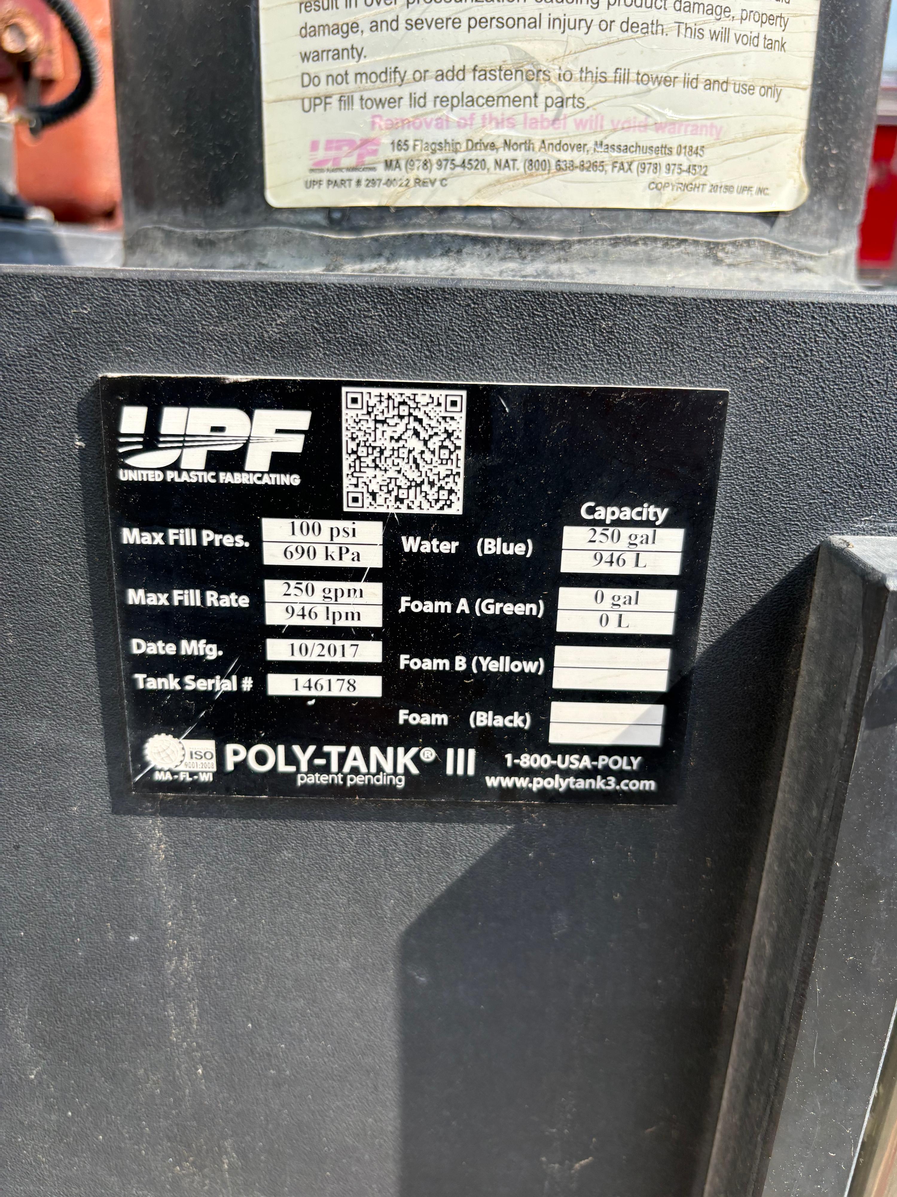 250 gallon Poly-tank w/ Reel - image 3