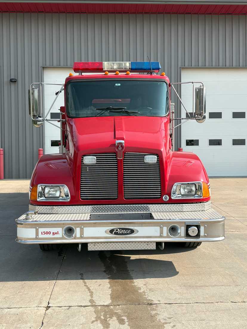 2001 Pierce Kenworth Pumper Tanker — photo 2