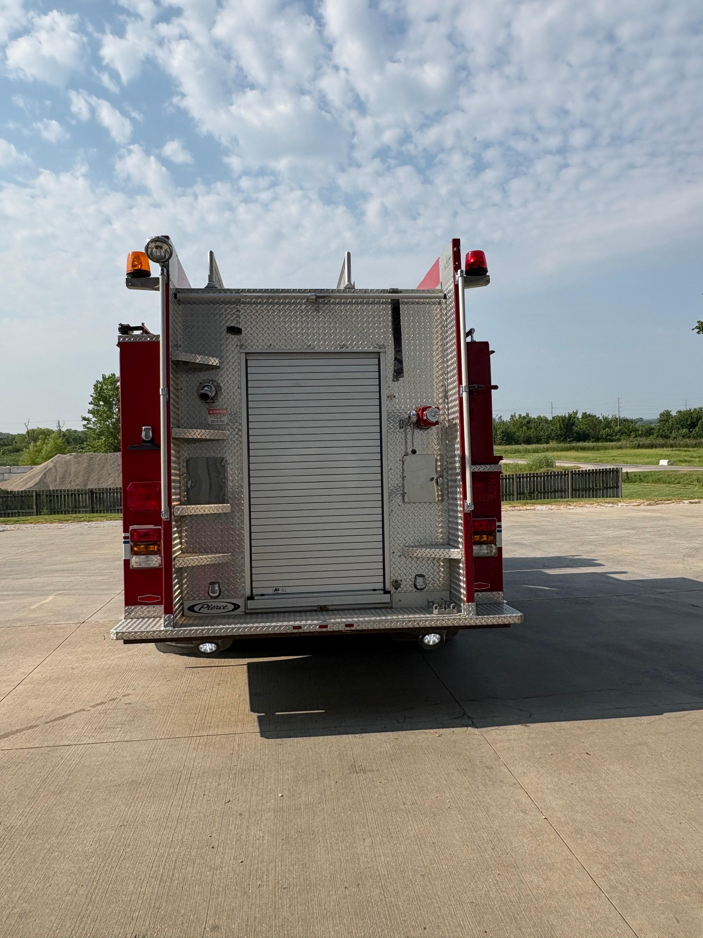 2001 Pierce Kenworth Pumper Tanker - image 6