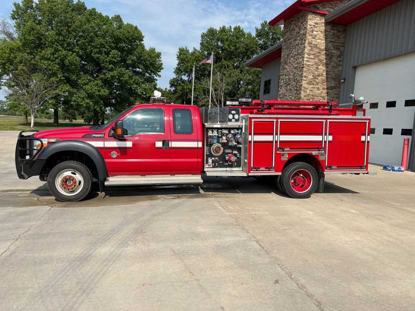 2011 Pierce Ford 4x4 Mini Pumper — photo 2