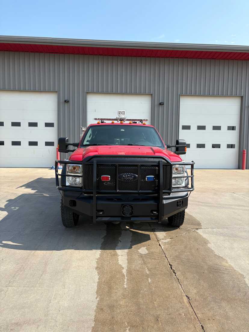 2011 Pierce Ford 4x4 Mini Pumper — photo 3