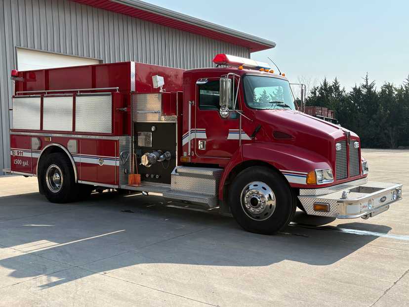 2001 Pierce Kenworth Pumper Tanker — photo 3