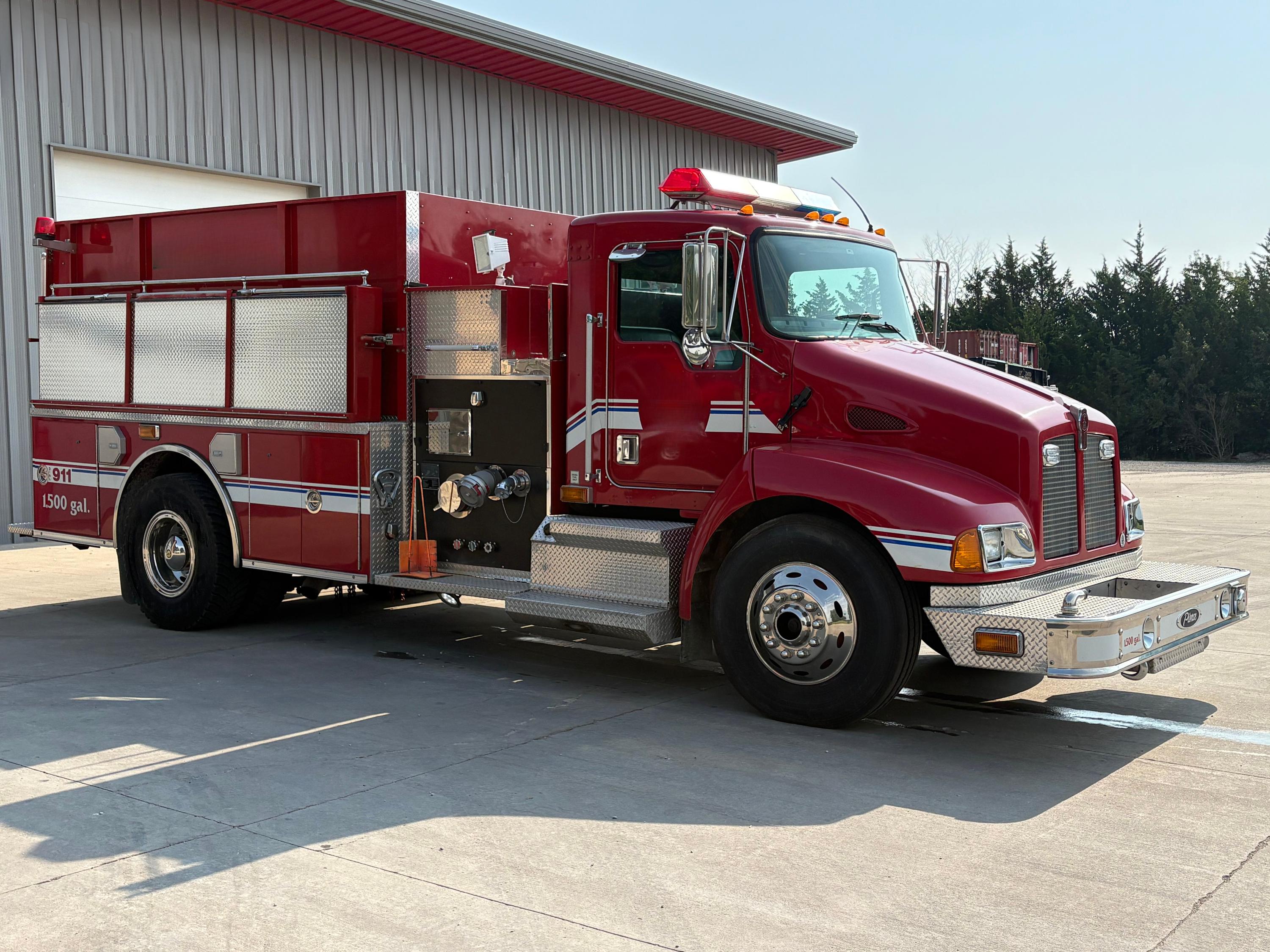 2001 Pierce Kenworth Pumper Tanker - image 3