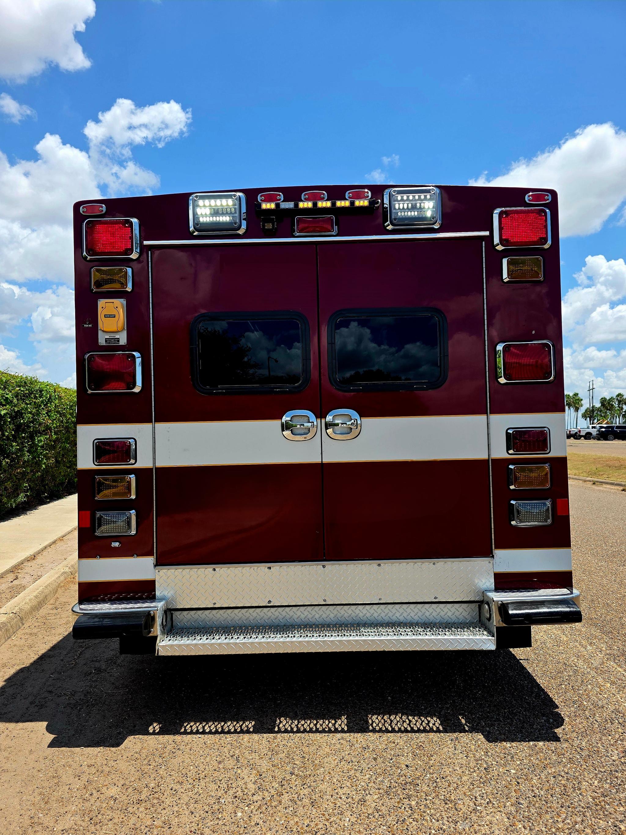 2016 Braun Ford Type III Ambulance - image 4