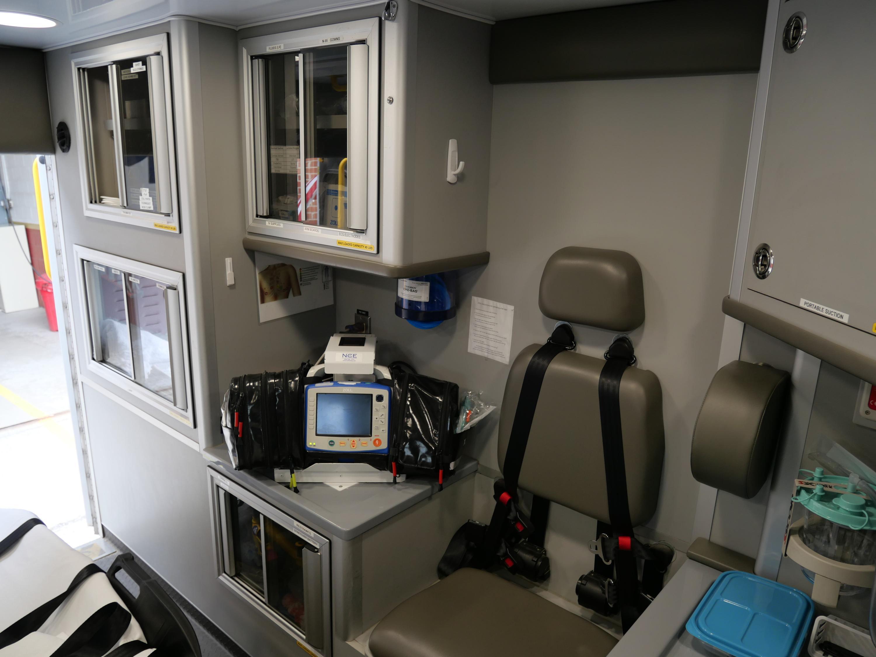 2017 Wheeled Coach 4x4 Ford F-350 Type I - image 30