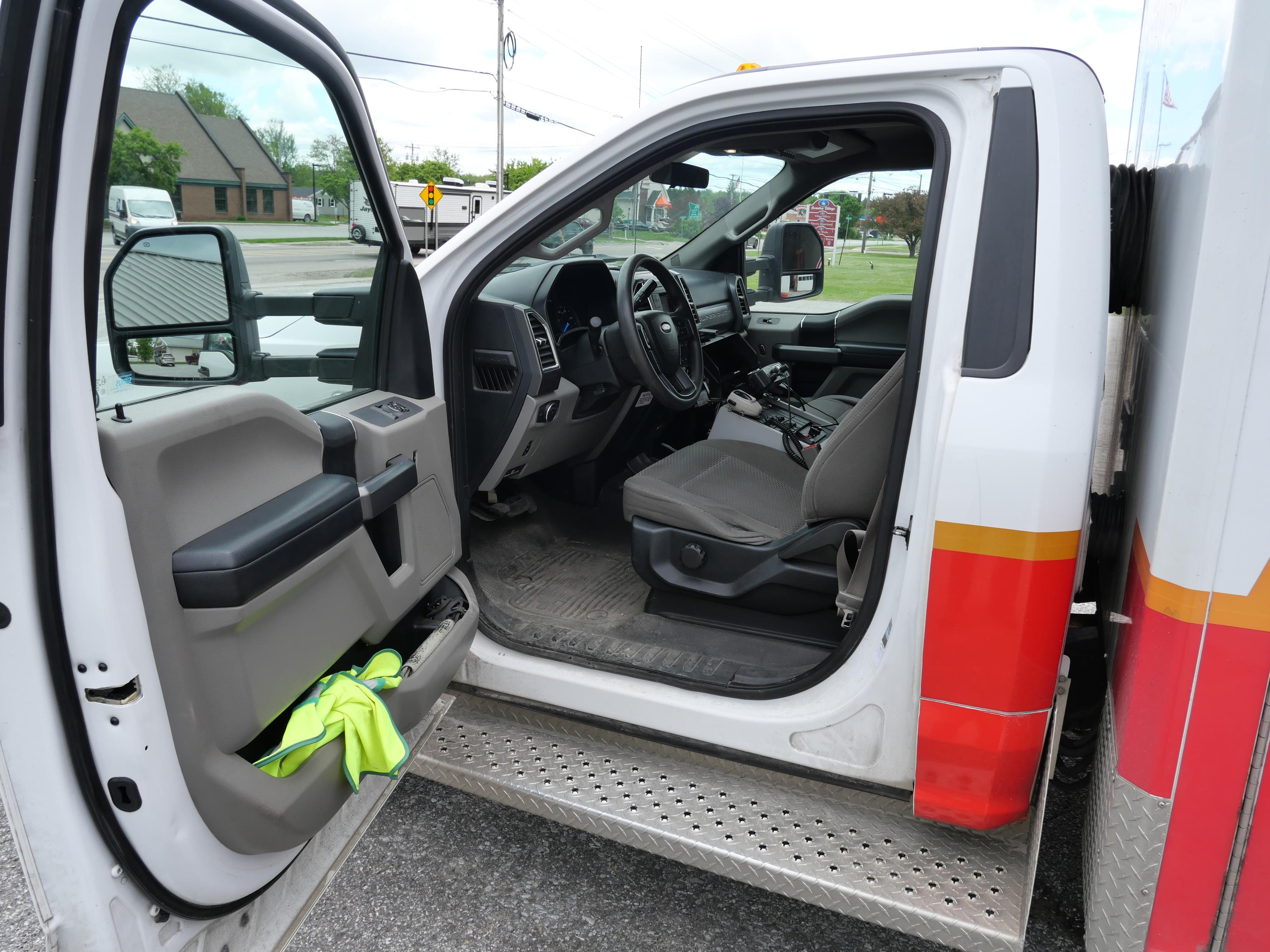 2017 Wheeled Coach 4x4 Ford F-350 Type I - image 20