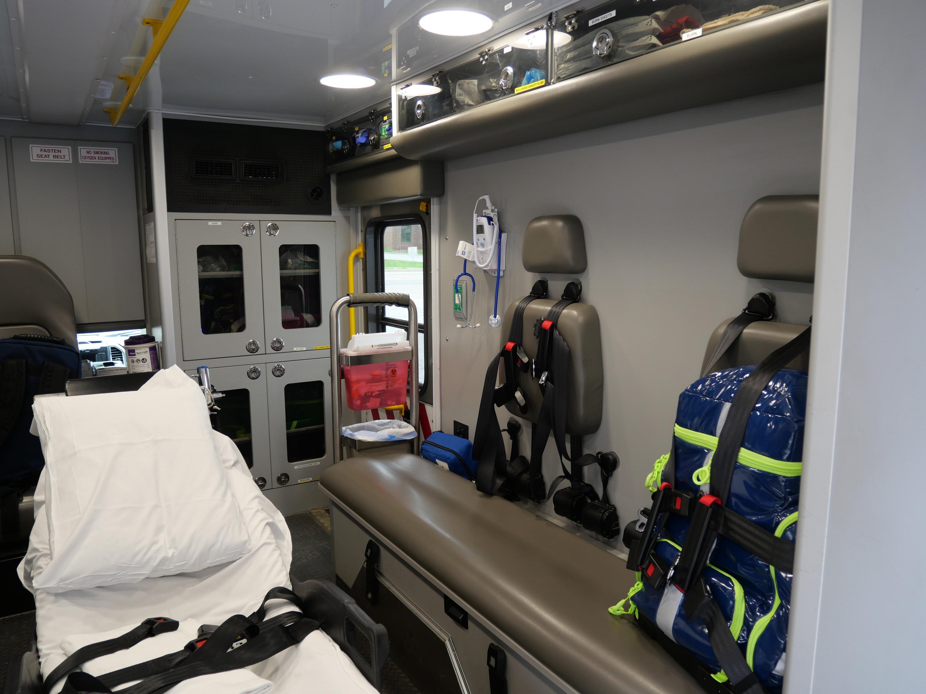 2017 Wheeled Coach 4x4 Ford F-350 Type I - image 28
