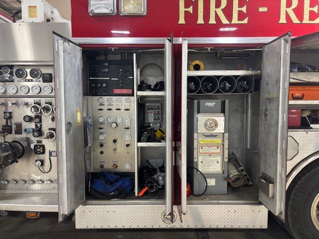 1995 HME Saulsbury Rescue Pumper - image 10