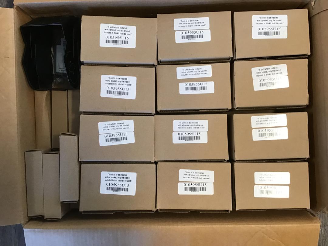 12 BRACKETS PART NUMBER 015955U15