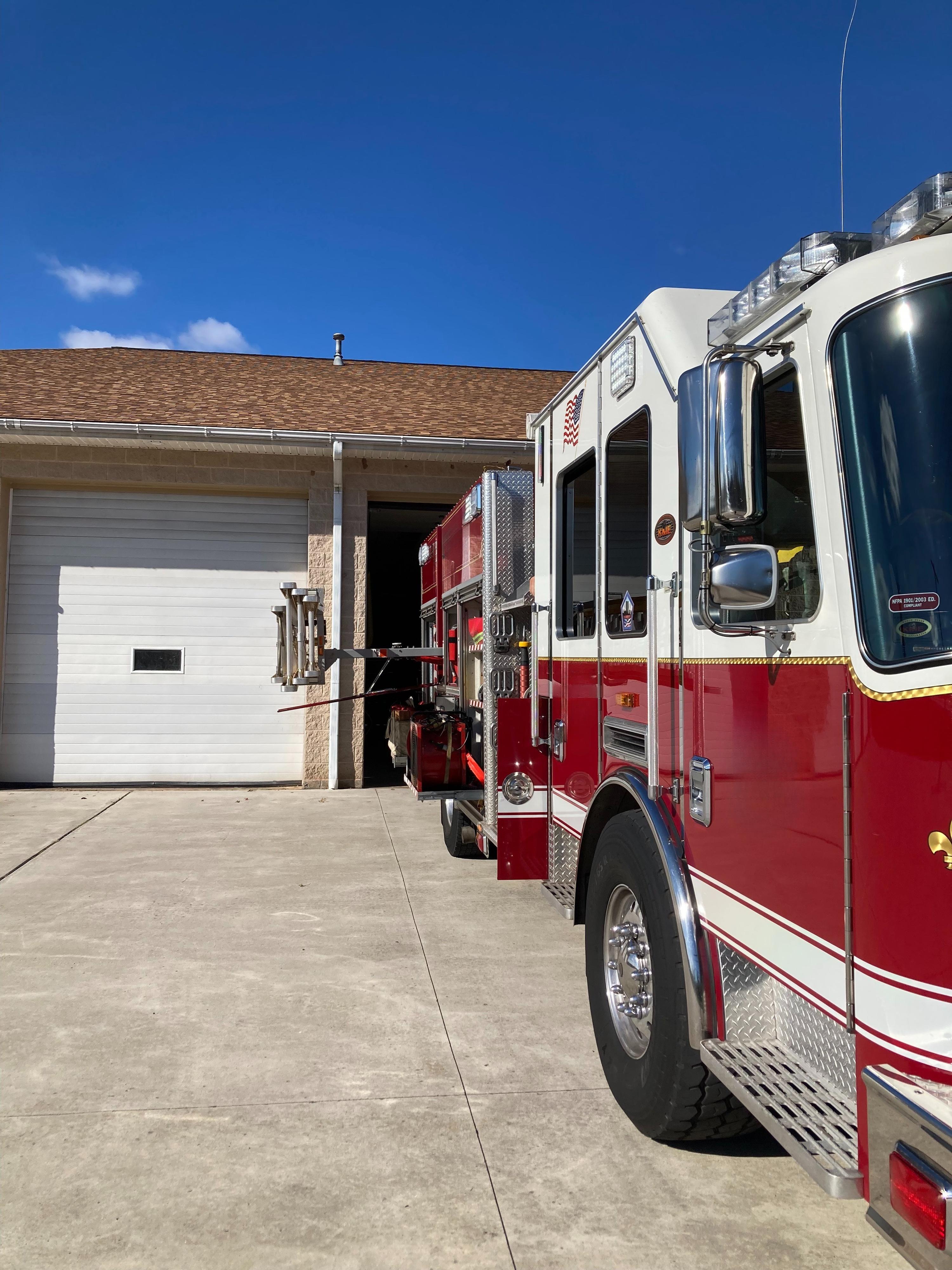 2009 KME Predator Pumper - image 21