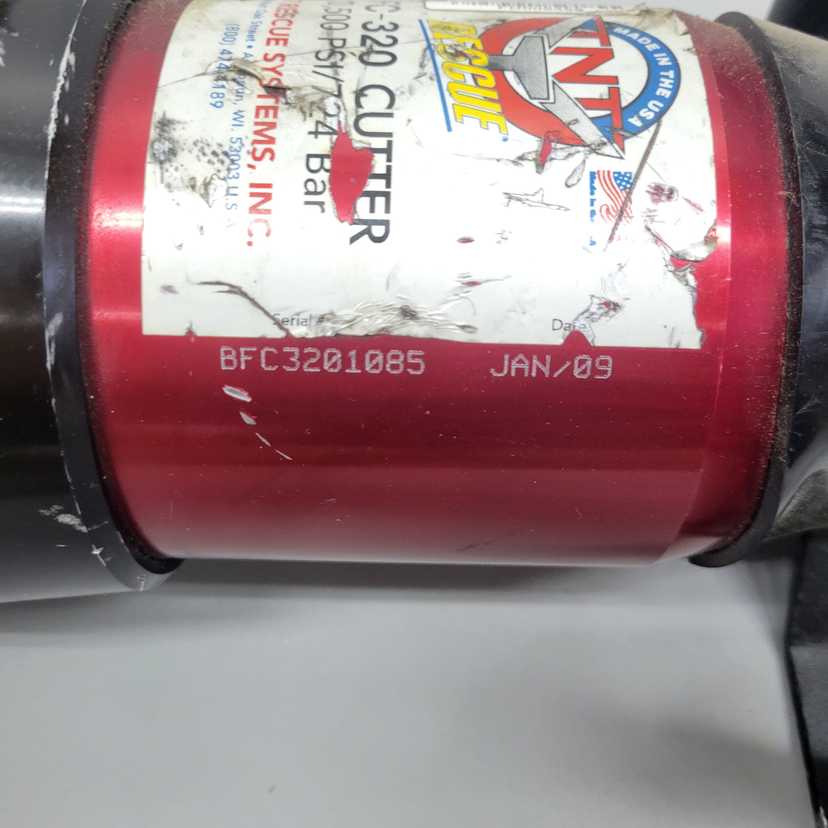 TNT Rescue BFC-320 Hydraulic Cutting Tool (m9) — photo 2