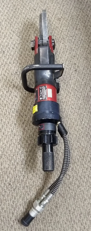 TNT Rescue SLC-28 Cutter (M10)