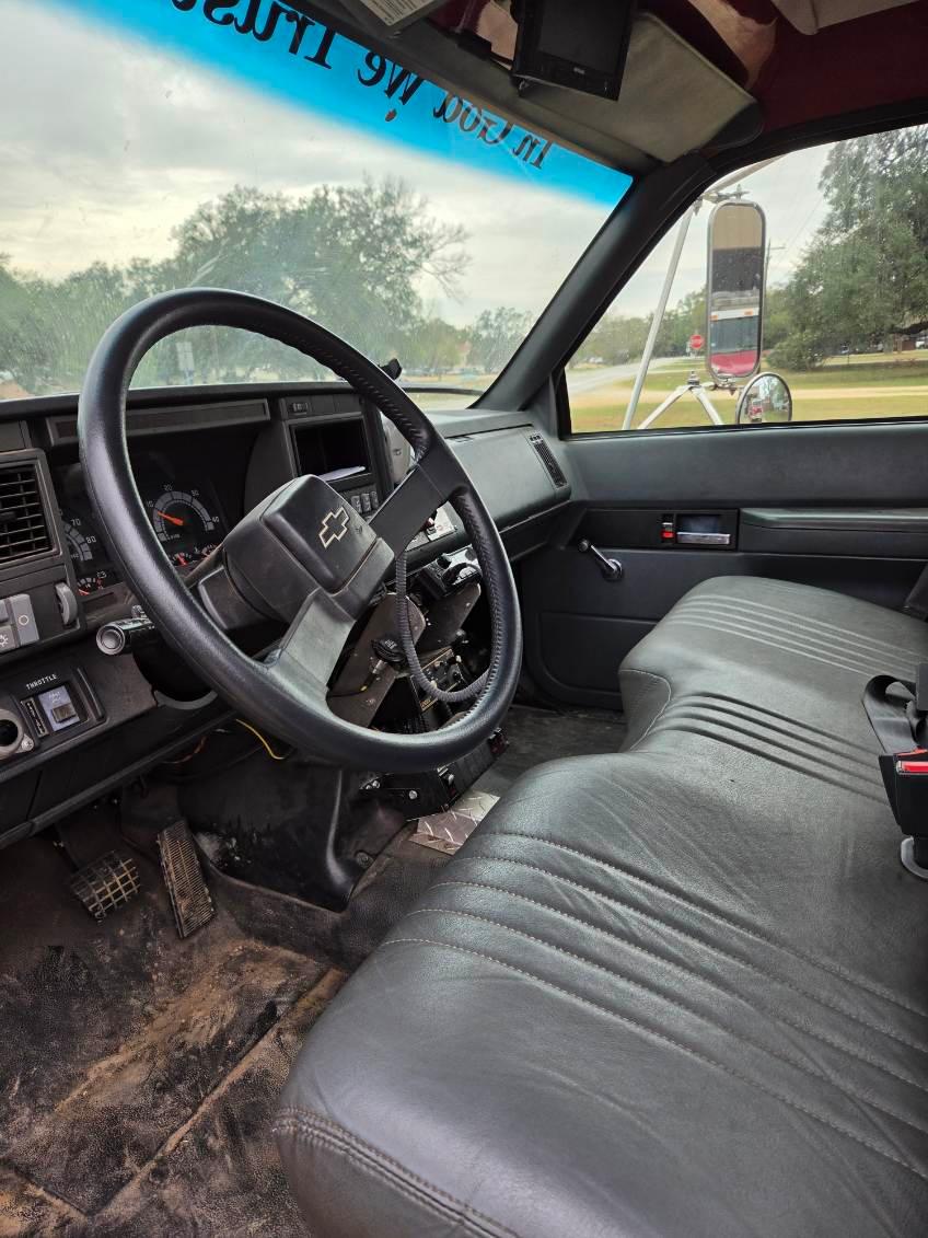 2000 Chevrolet C8500 Tanker - image 14