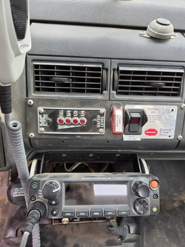2000 Chevrolet C8500 Tanker - image 21