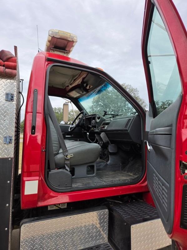 2000 Chevrolet C8500 Tanker - image 18