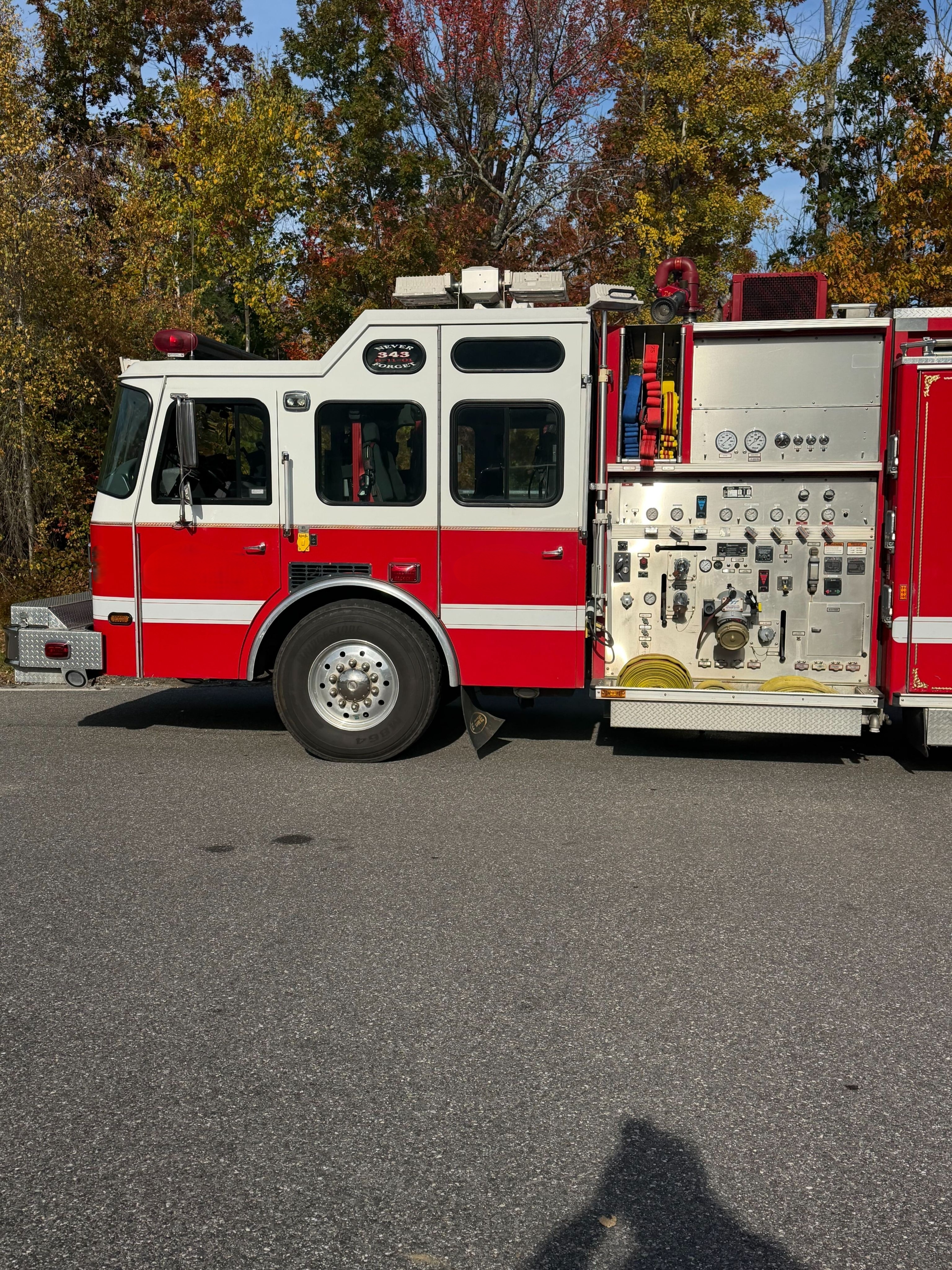 2005 E-One Rescue Pumper - image 21